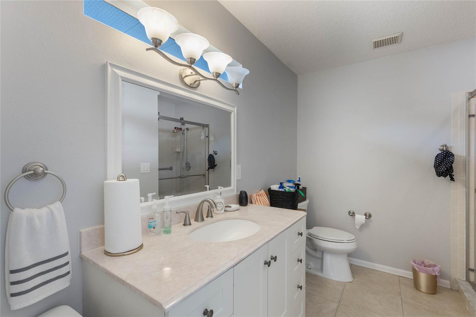 615 JUNIPER WAY, TAVARES, FL, 32778