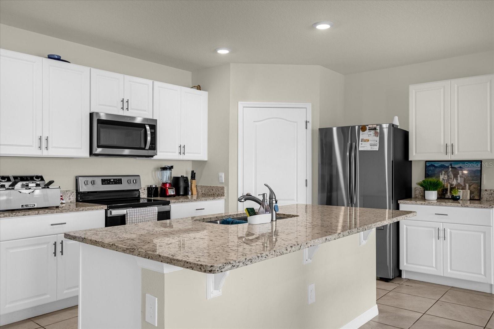 1842 EGRET MEADOWS AVE, KISSIMMEE, FL, 34744