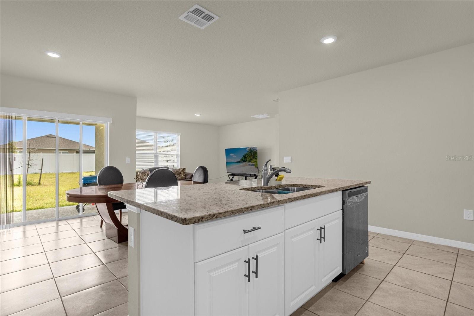 1842 EGRET MEADOWS AVE, KISSIMMEE, FL, 34744