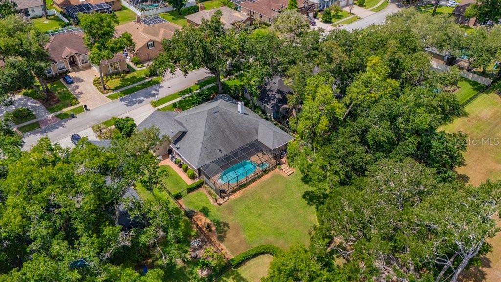 2221 VALRICO FOREST DR, VALRICO, FL, 33594