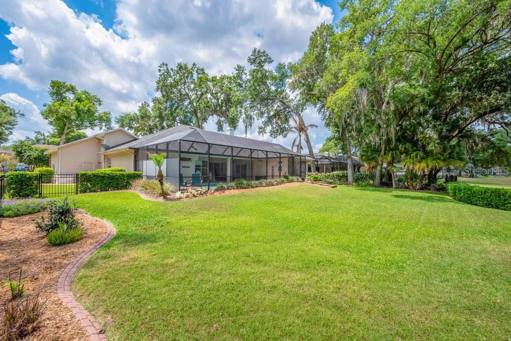 2221 VALRICO FOREST DR, VALRICO, FL, 33594