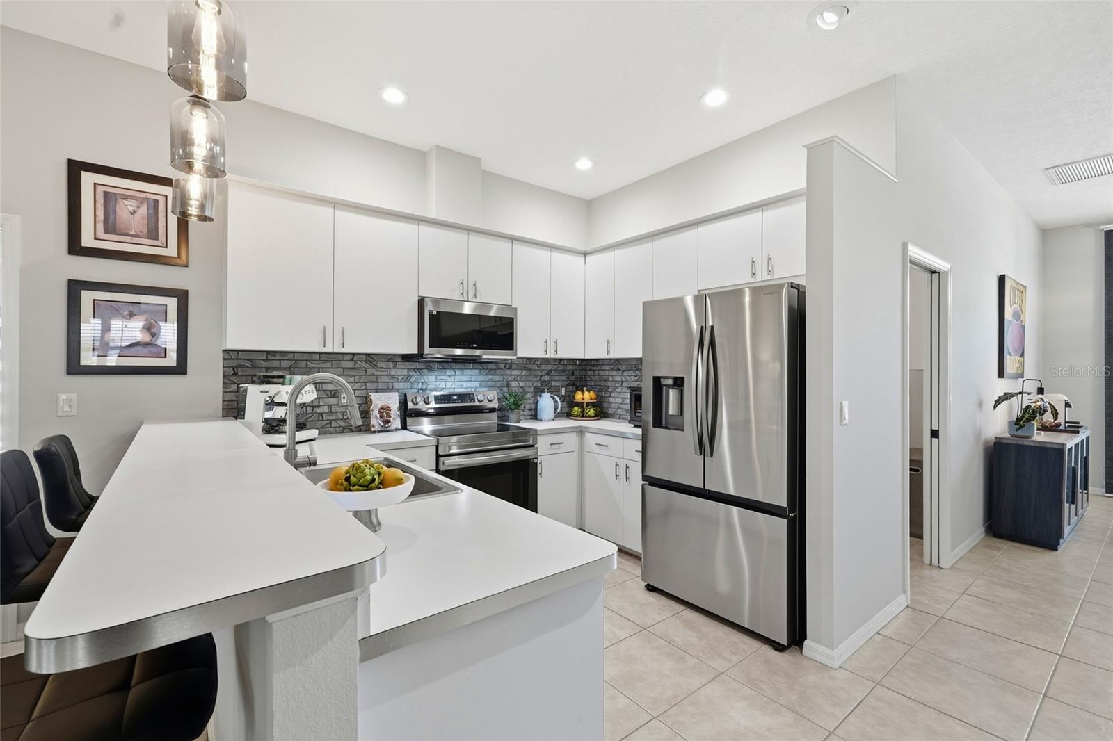 6130 55TH AVENUE CIR E, BRADENTON, FL, 34203