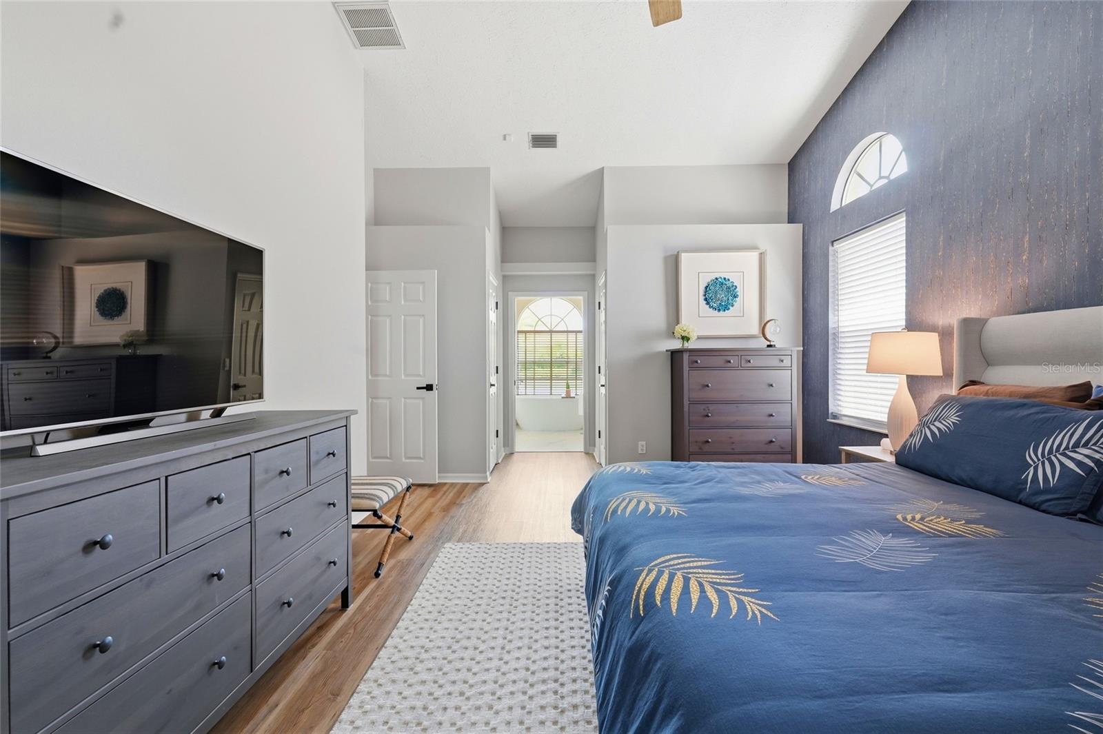6130 55TH AVENUE CIR E, BRADENTON, FL, 34203