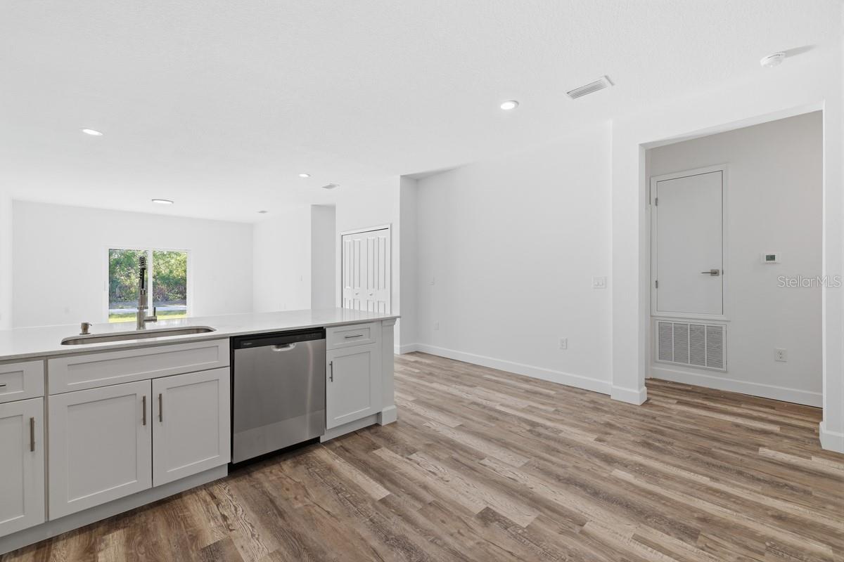 10047 AMICOLA ST, PORT CHARLOTTE, FL, 33981