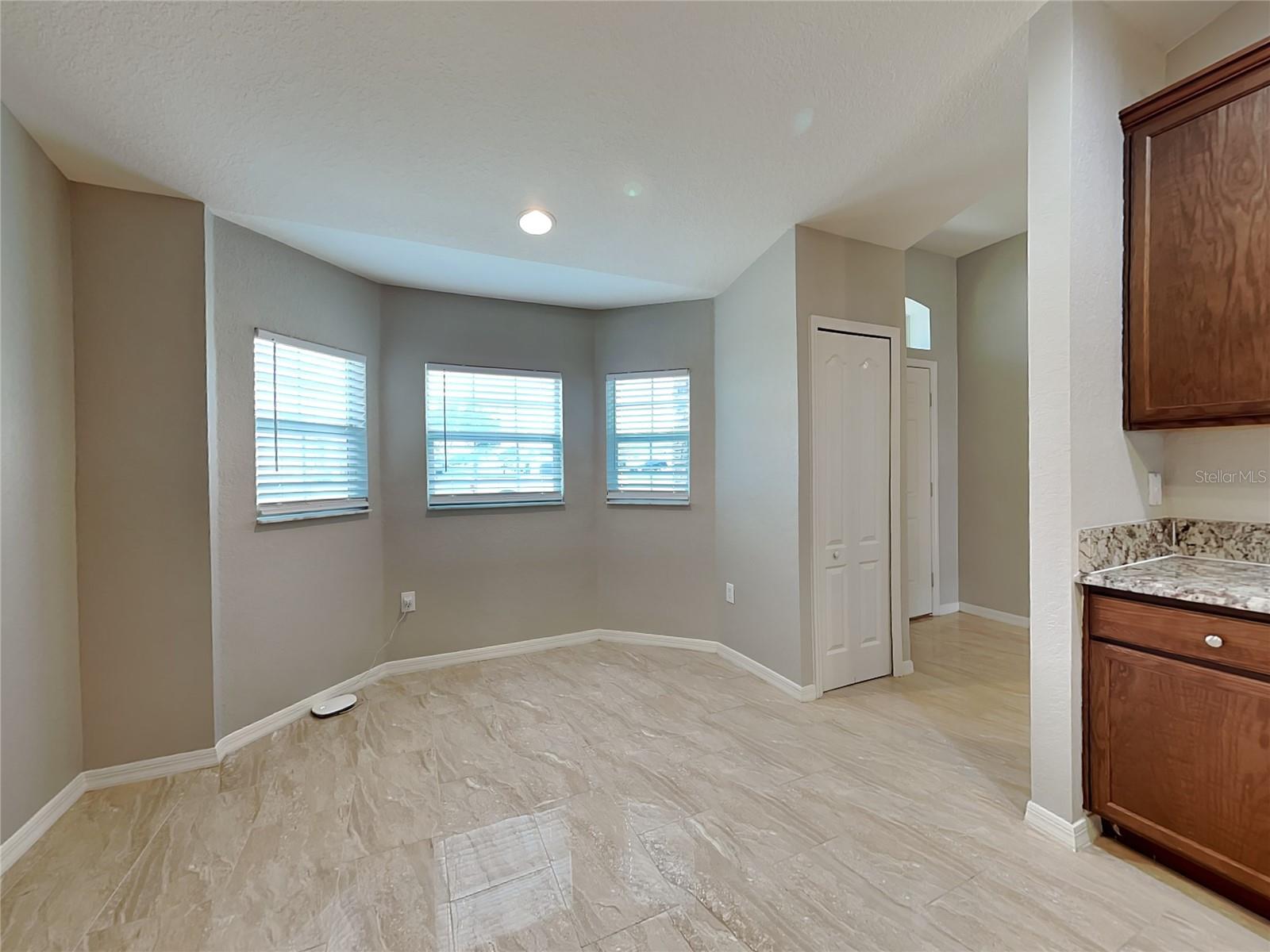 WINTER HAVEN, FL, 33881