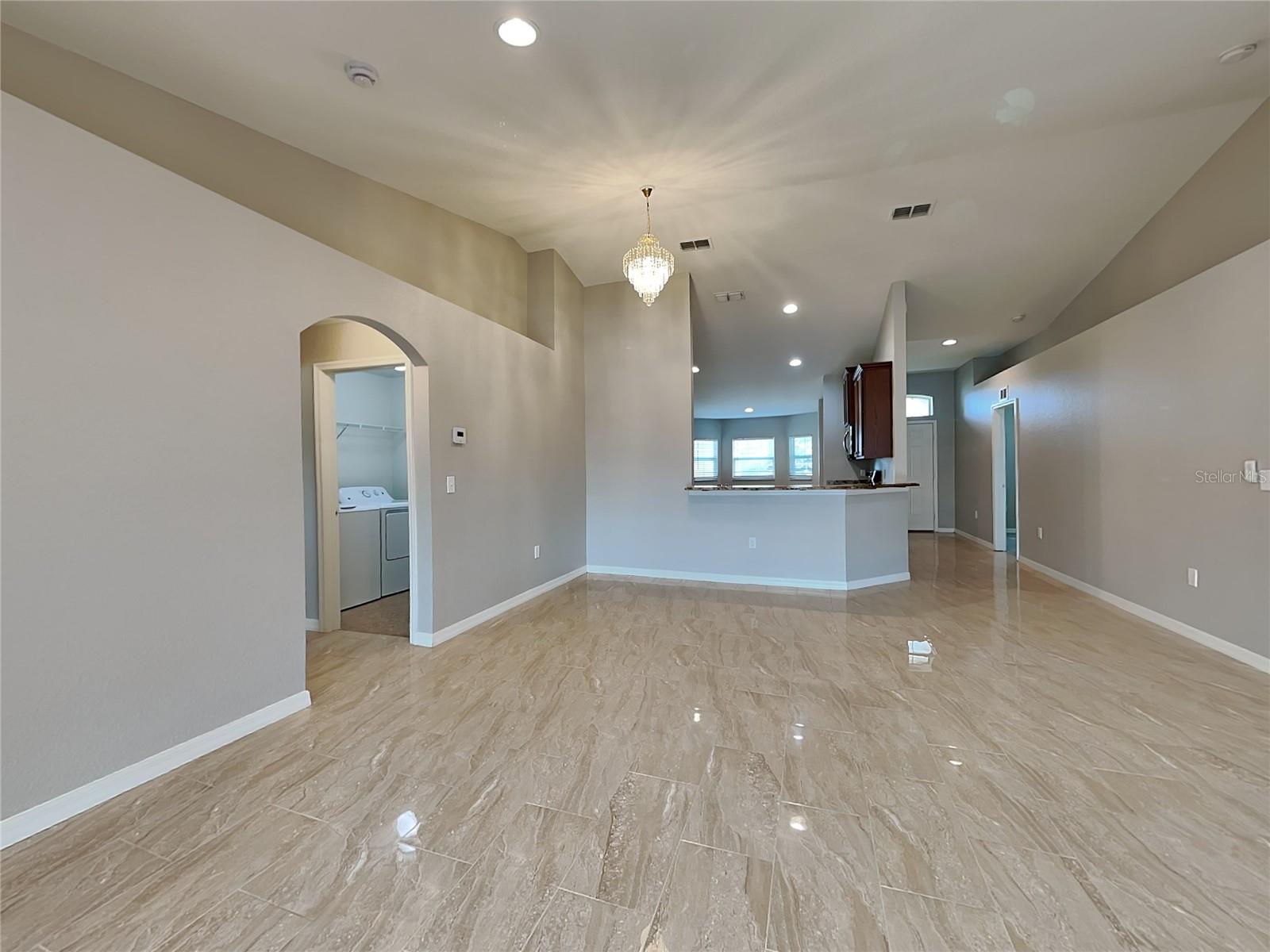 WINTER HAVEN, FL, 33881