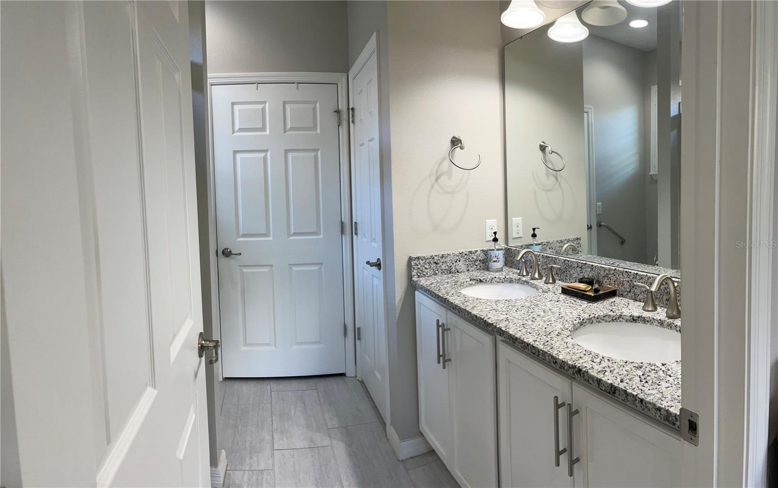 436 PONTEVEDRA RD, DAVENPORT, FL, 33837