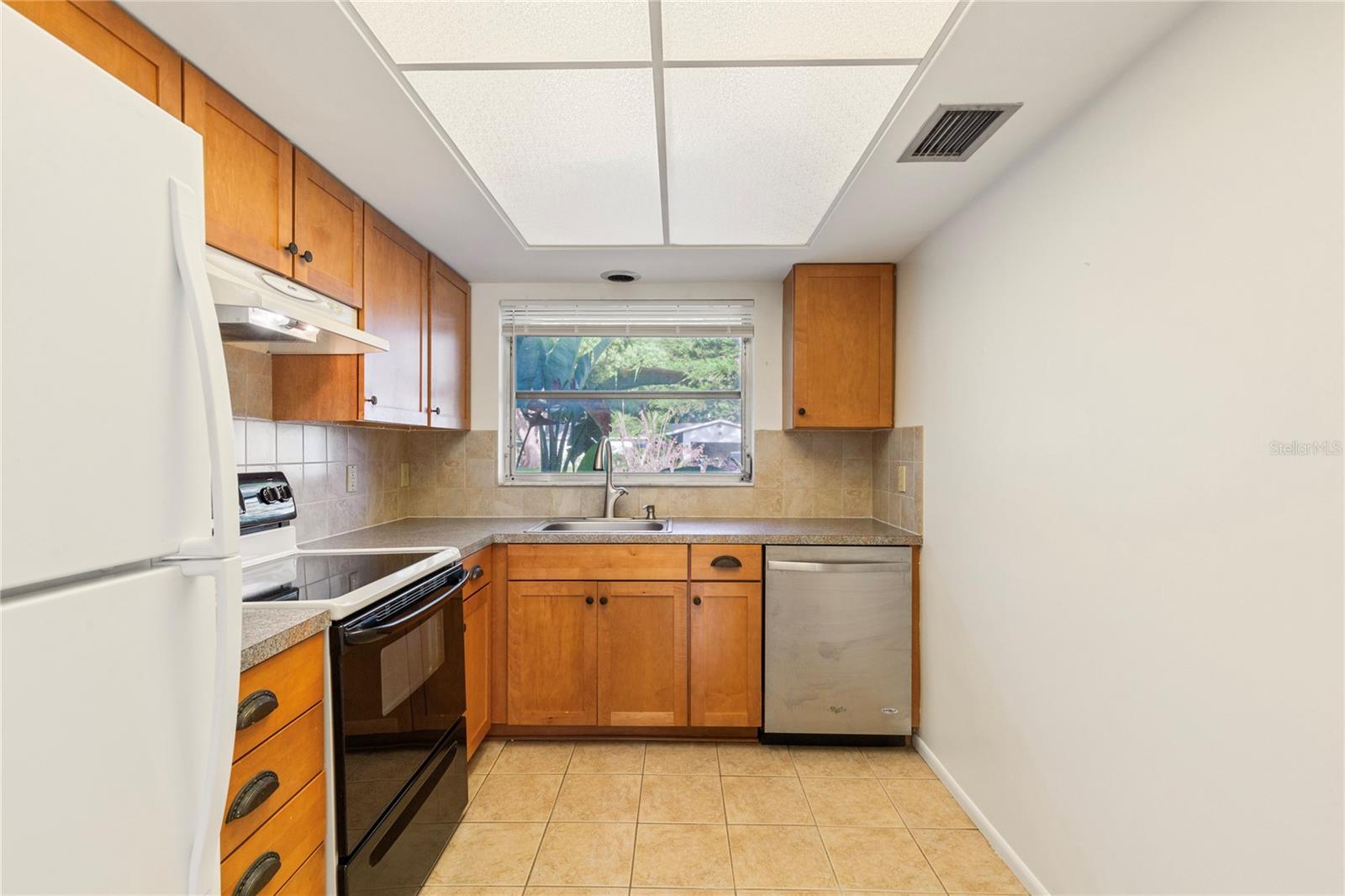 1248 LAZY LAKE RD W, DUNEDIN, FL, 34698