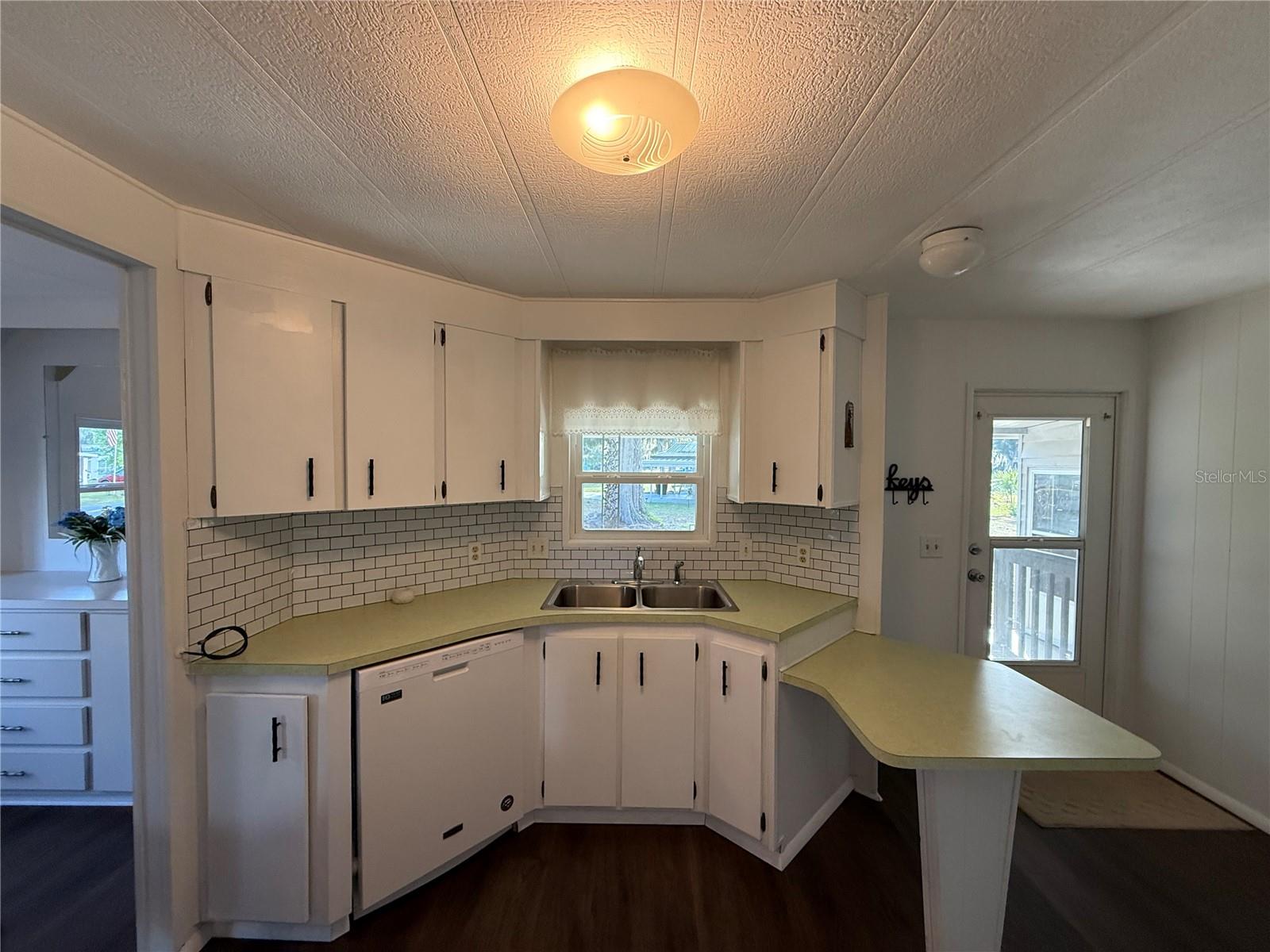 27 S BOBWHITE RD, WILDWOOD, FL, 34785