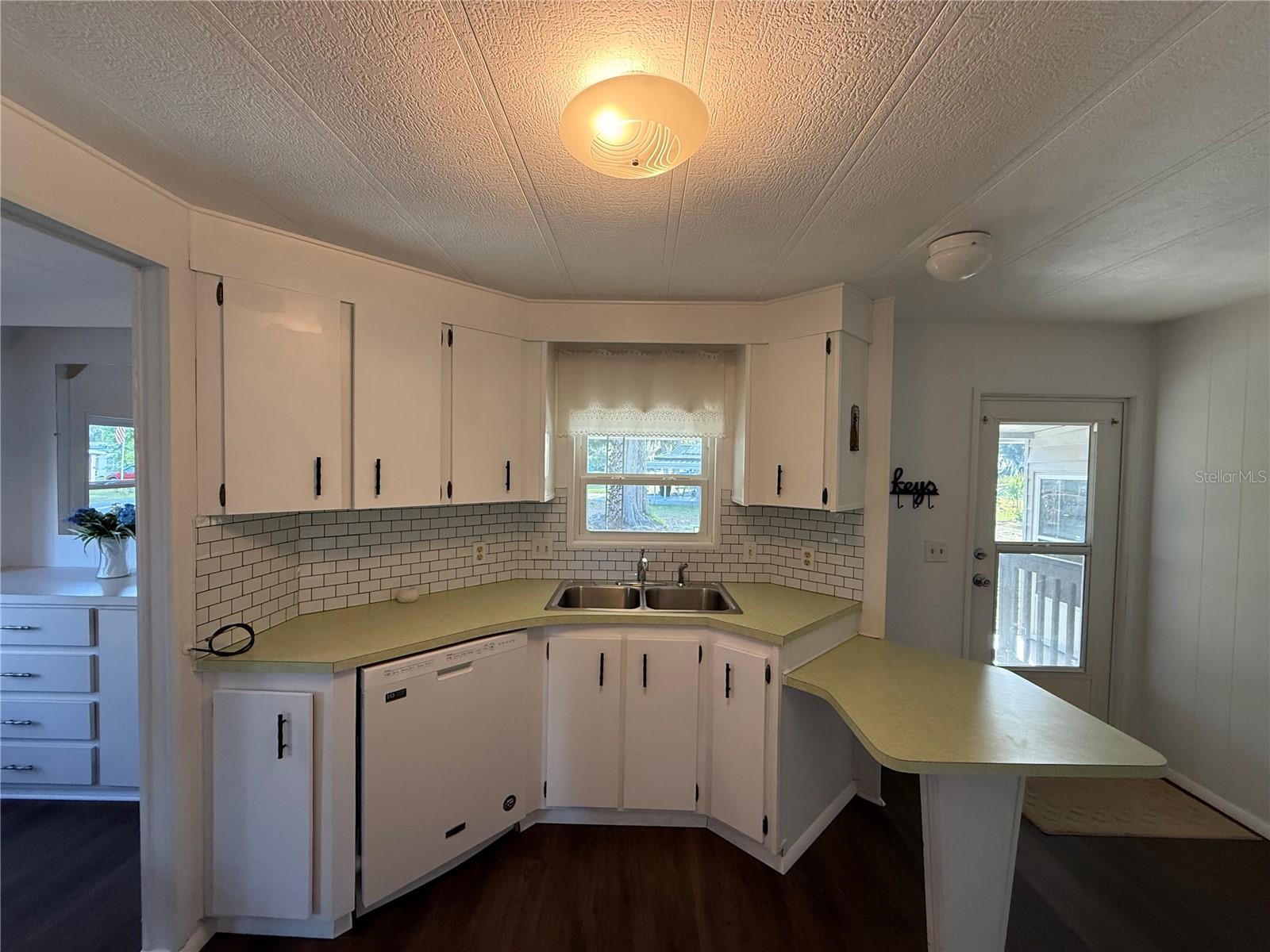 27 S BOBWHITE RD, WILDWOOD, FL, 34785