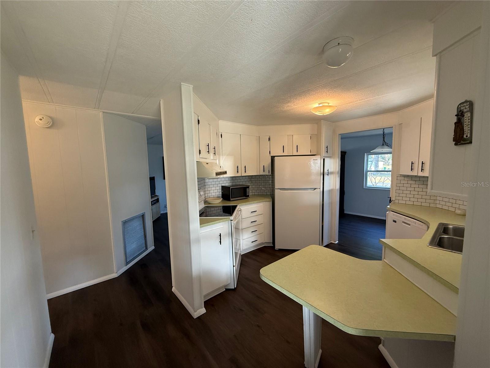 27 S BOBWHITE RD, WILDWOOD, FL, 34785