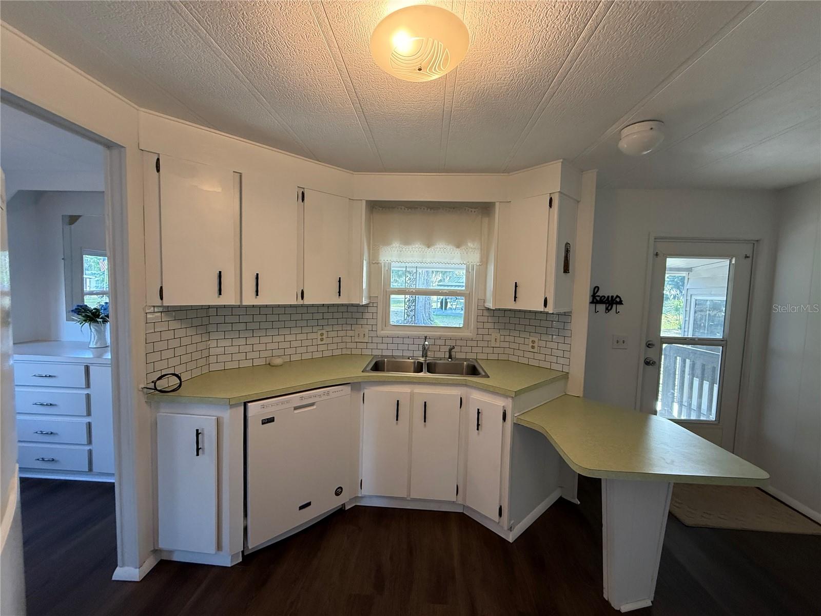 27 S BOBWHITE RD, WILDWOOD, FL, 34785