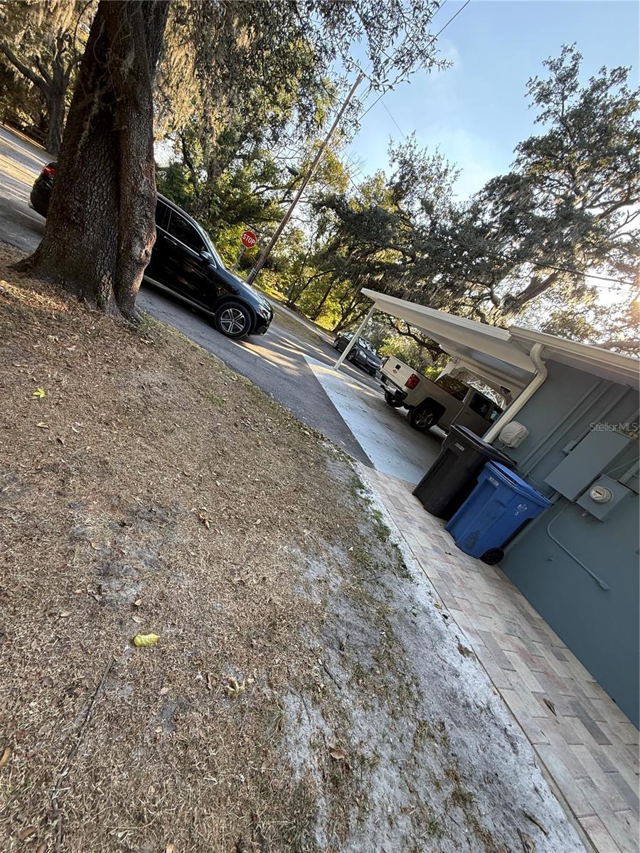 LAKESIDE DR, BRANDON, FL, 33510