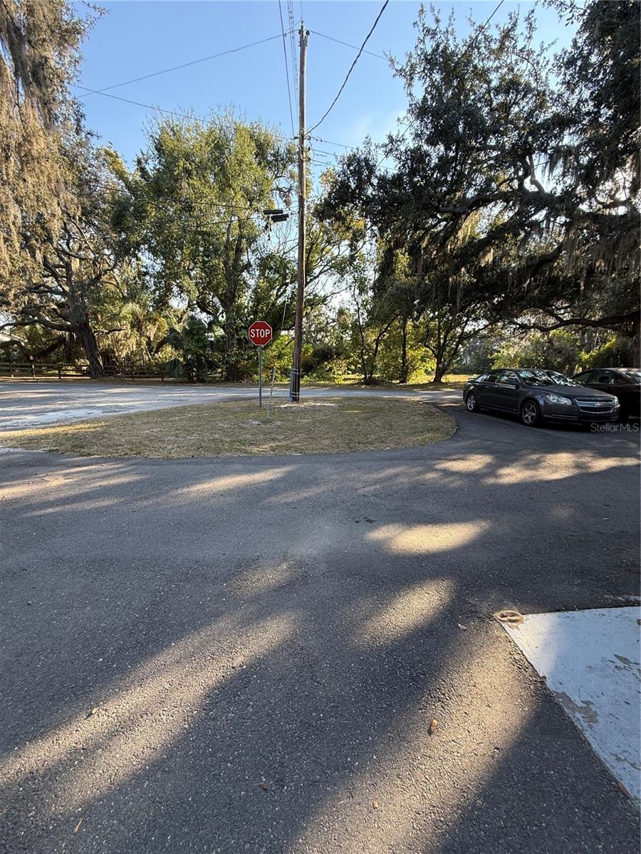 LAKESIDE DR, BRANDON, FL, 33510