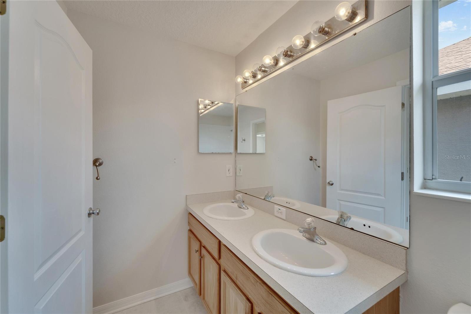 411 DURHAM SHORE CT, APOLLO BEACH, FL, 33572