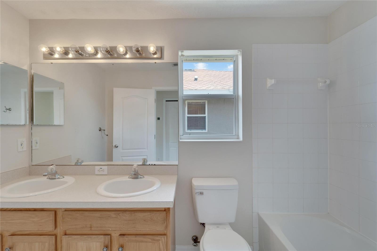 411 DURHAM SHORE CT, APOLLO BEACH, FL, 33572