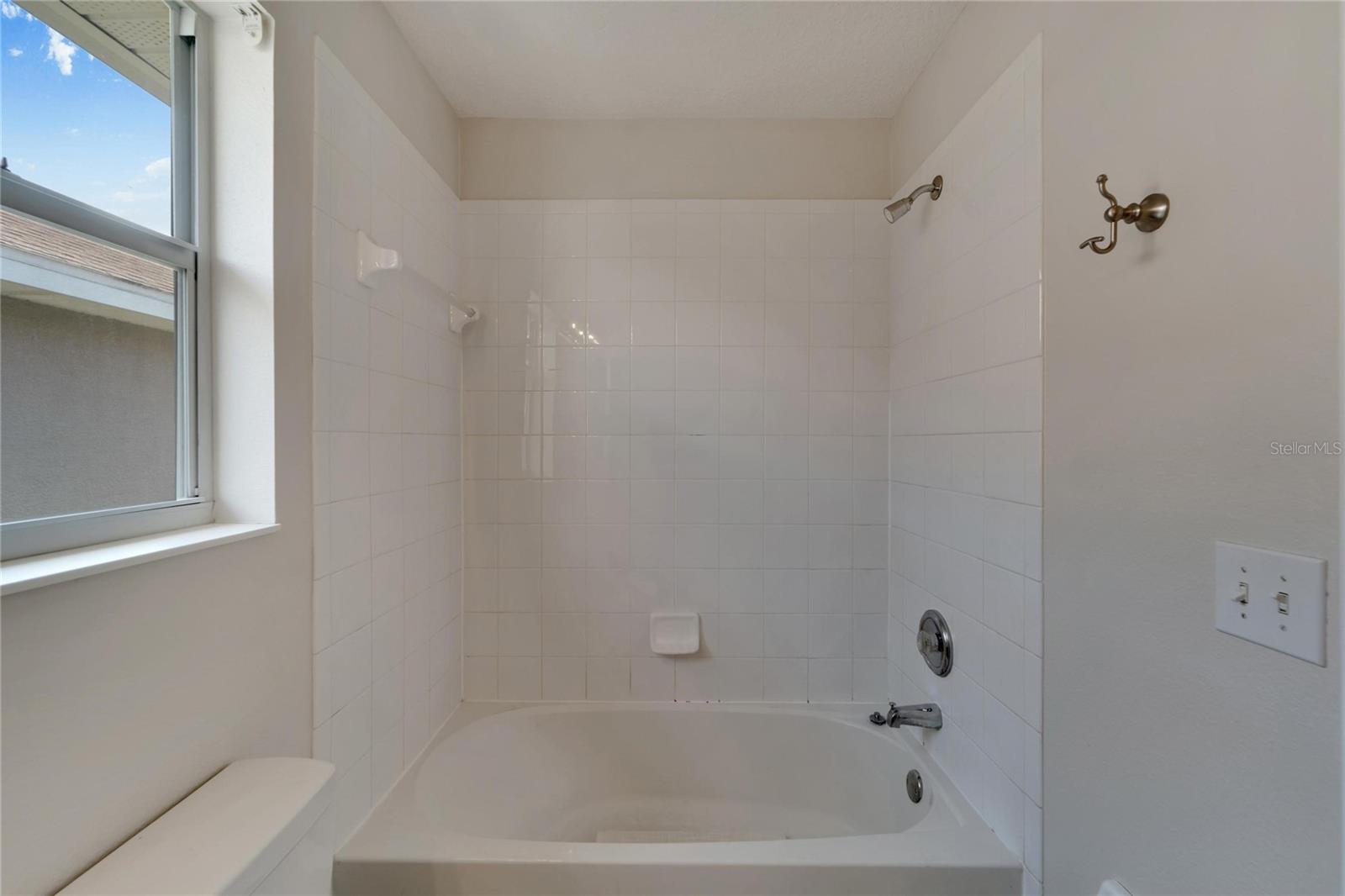411 DURHAM SHORE CT, APOLLO BEACH, FL, 33572