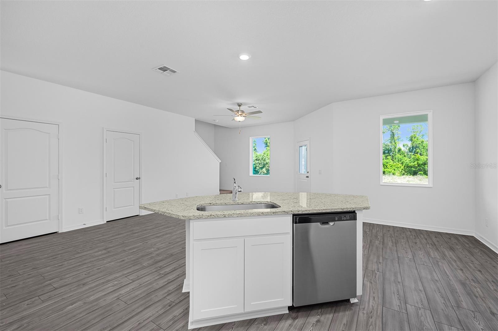 460 BAY LEAF DR, POINCIANA, FL, 34759