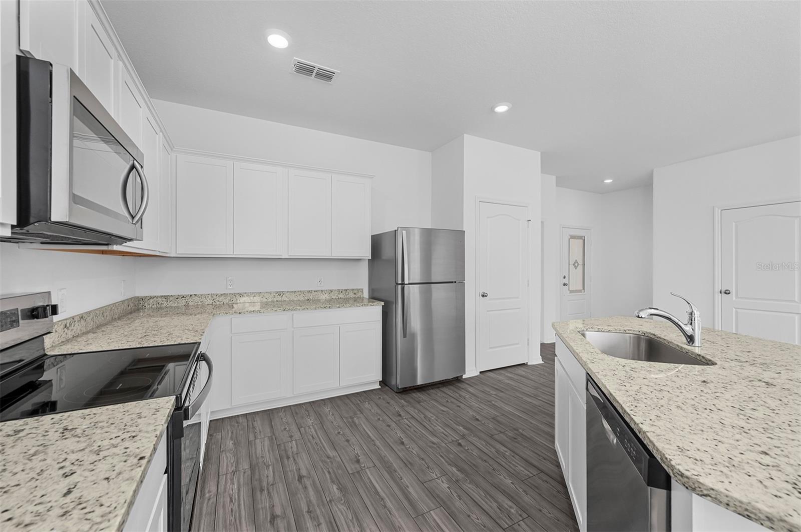 460 BAY LEAF DR, POINCIANA, FL, 34759