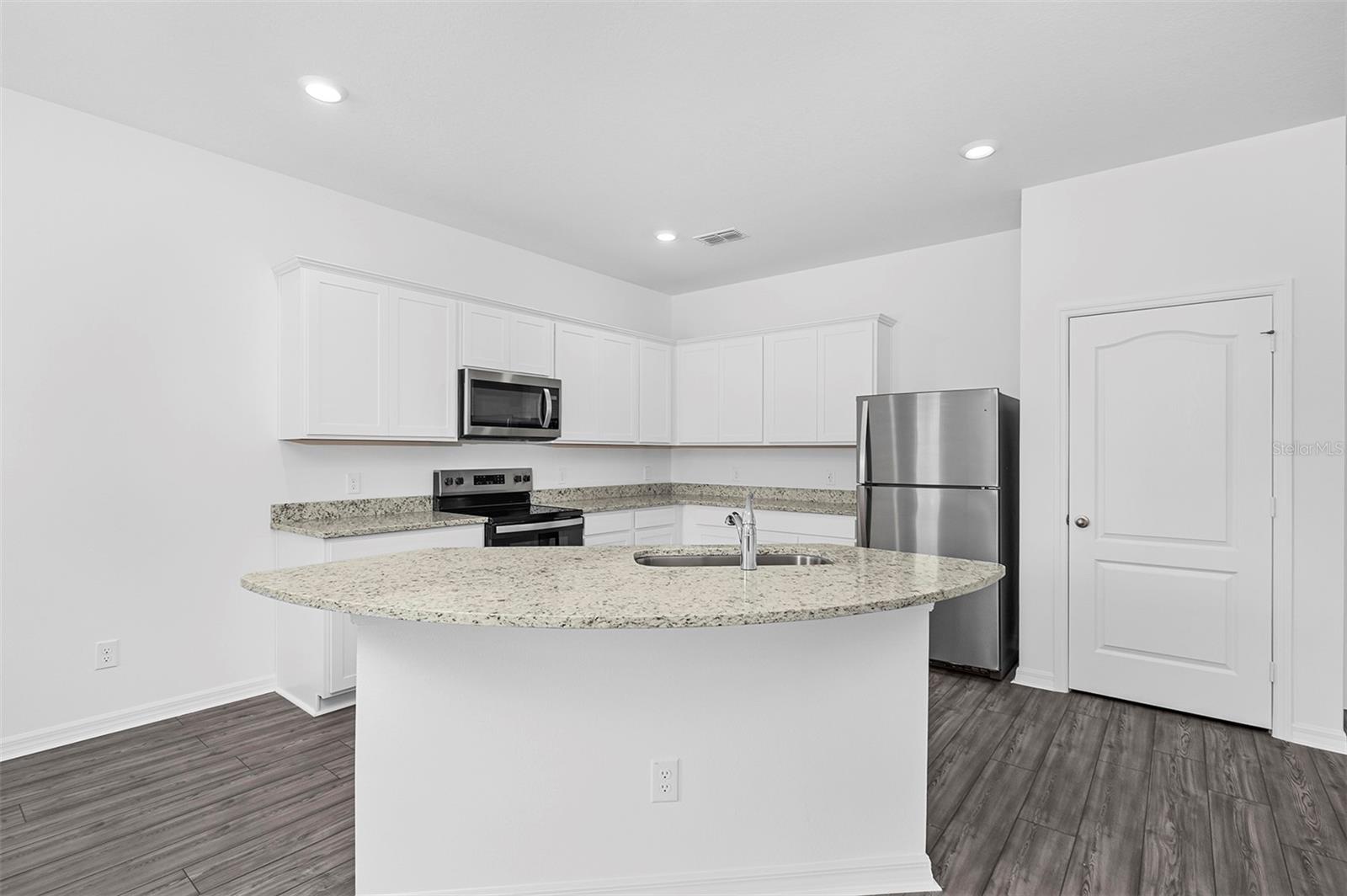 460 BAY LEAF DR, POINCIANA, FL, 34759