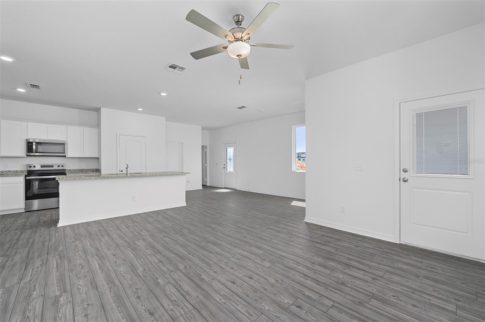 575 BAY LEAF DR, POINCIANA, FL, 34759