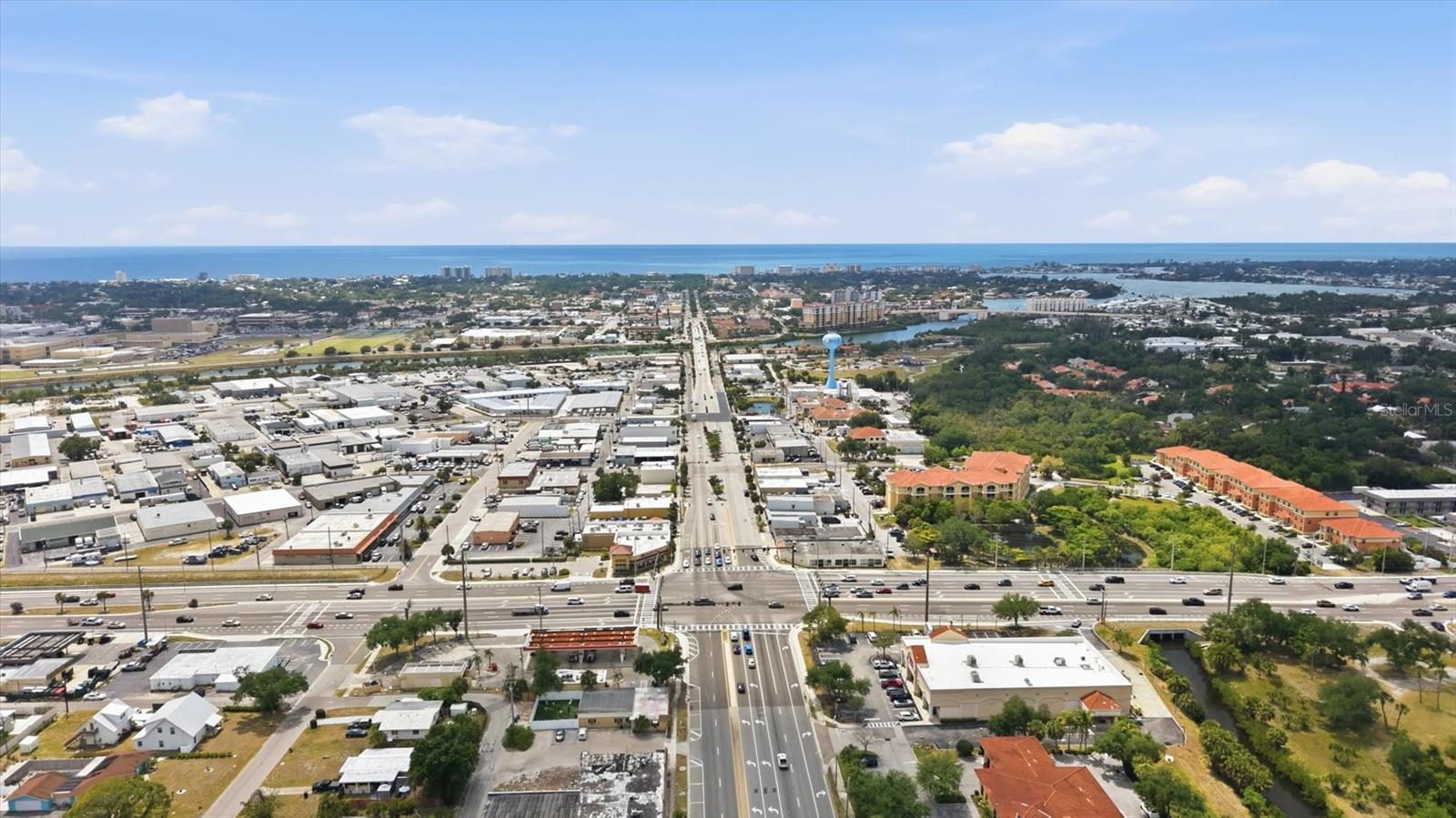 629 E VENICE AVE, VENICE, FL, 34285