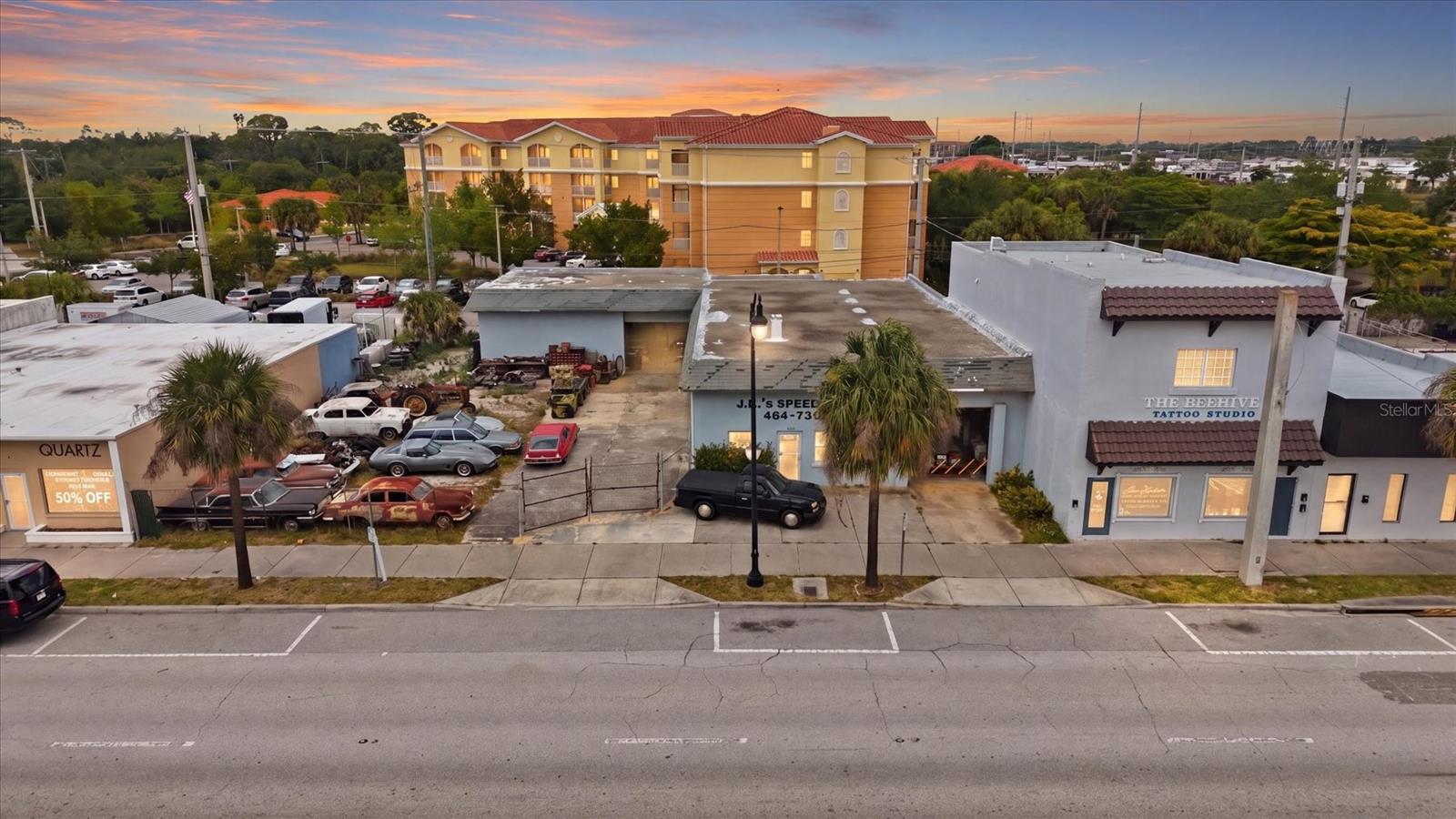 629 E VENICE AVE, VENICE, FL, 34285