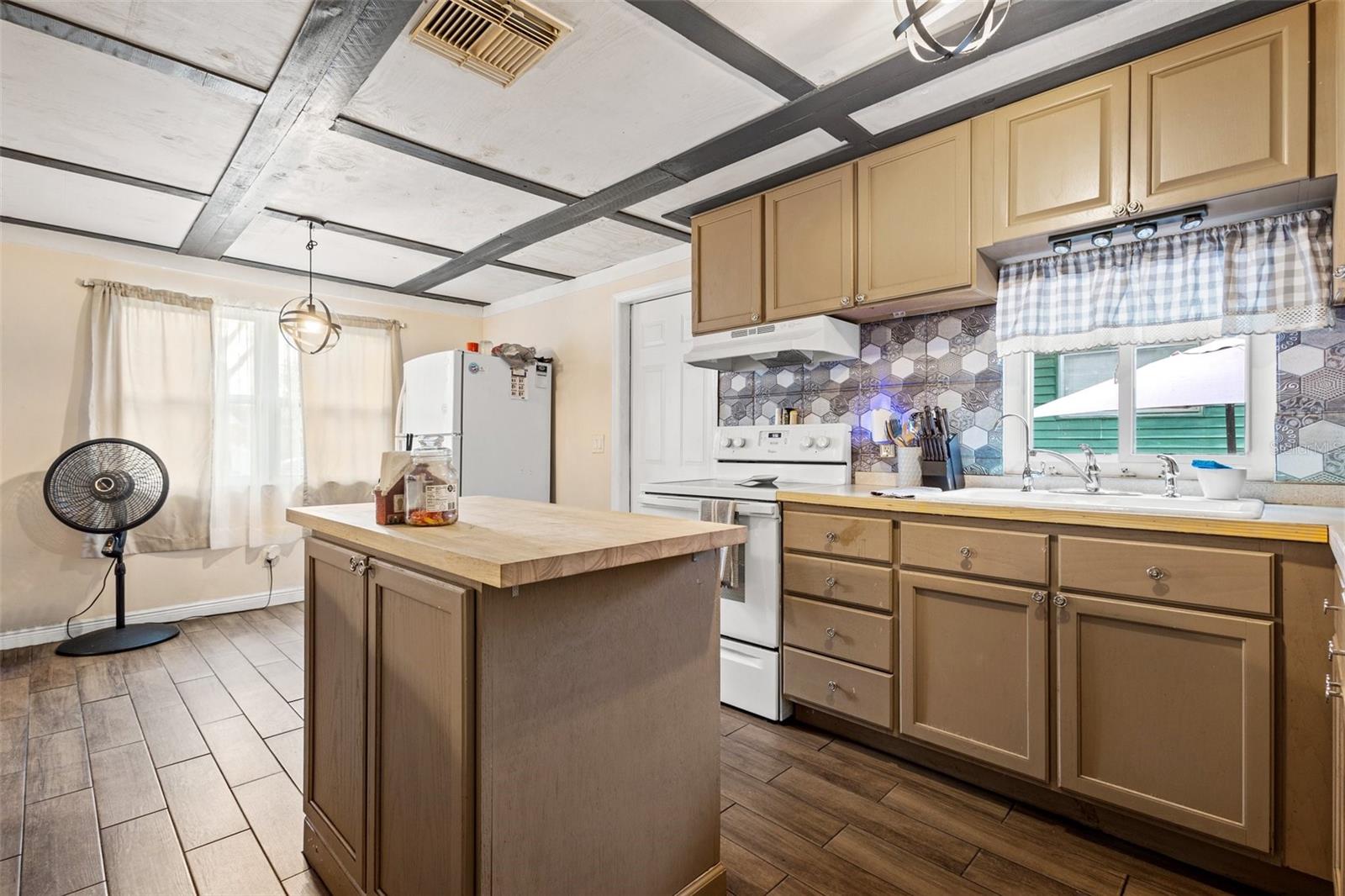 2526 26TH ST S, ST PETERSBURG, FL, 33712