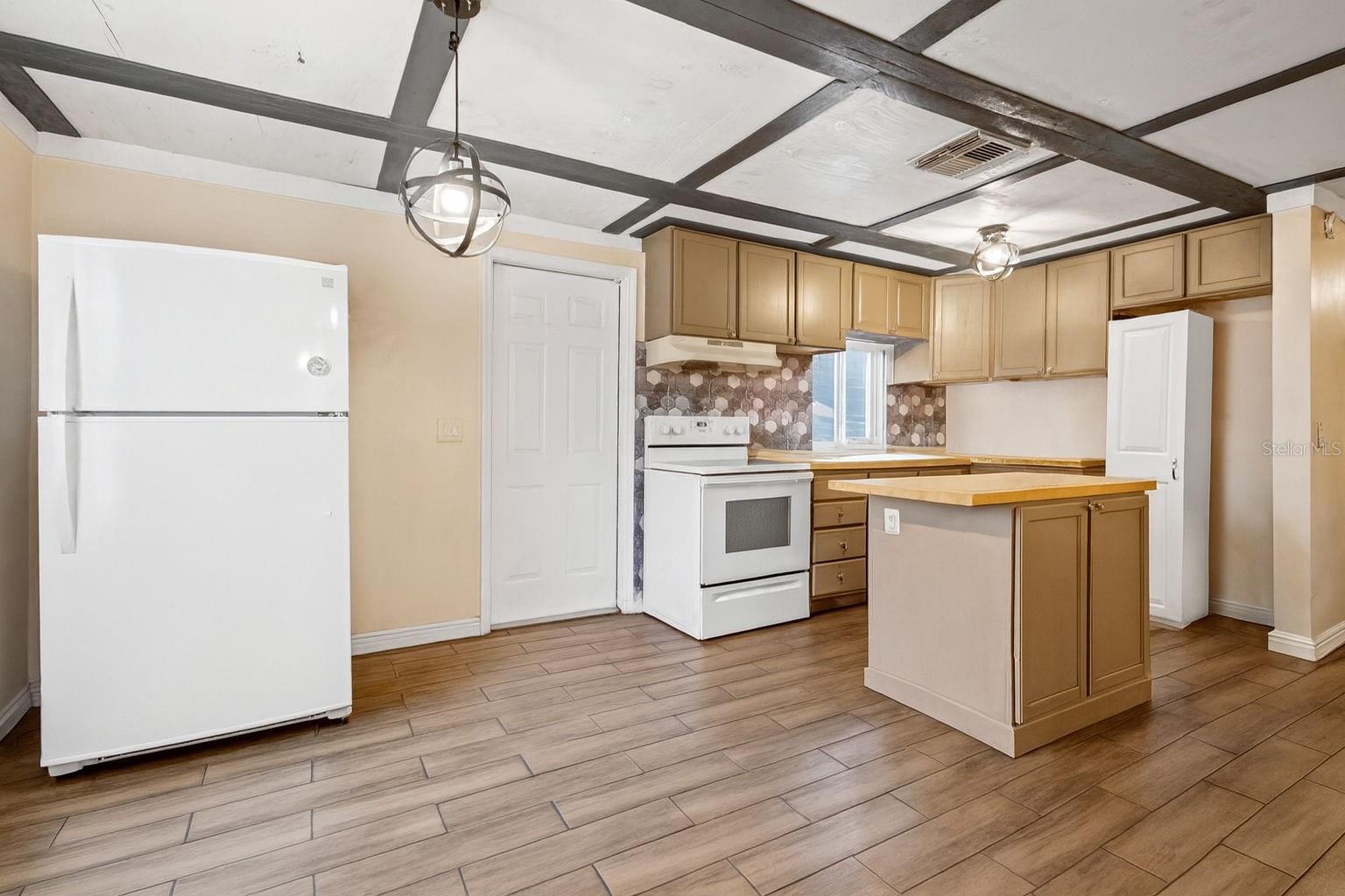 2526 26TH ST S, ST PETERSBURG, FL, 33712