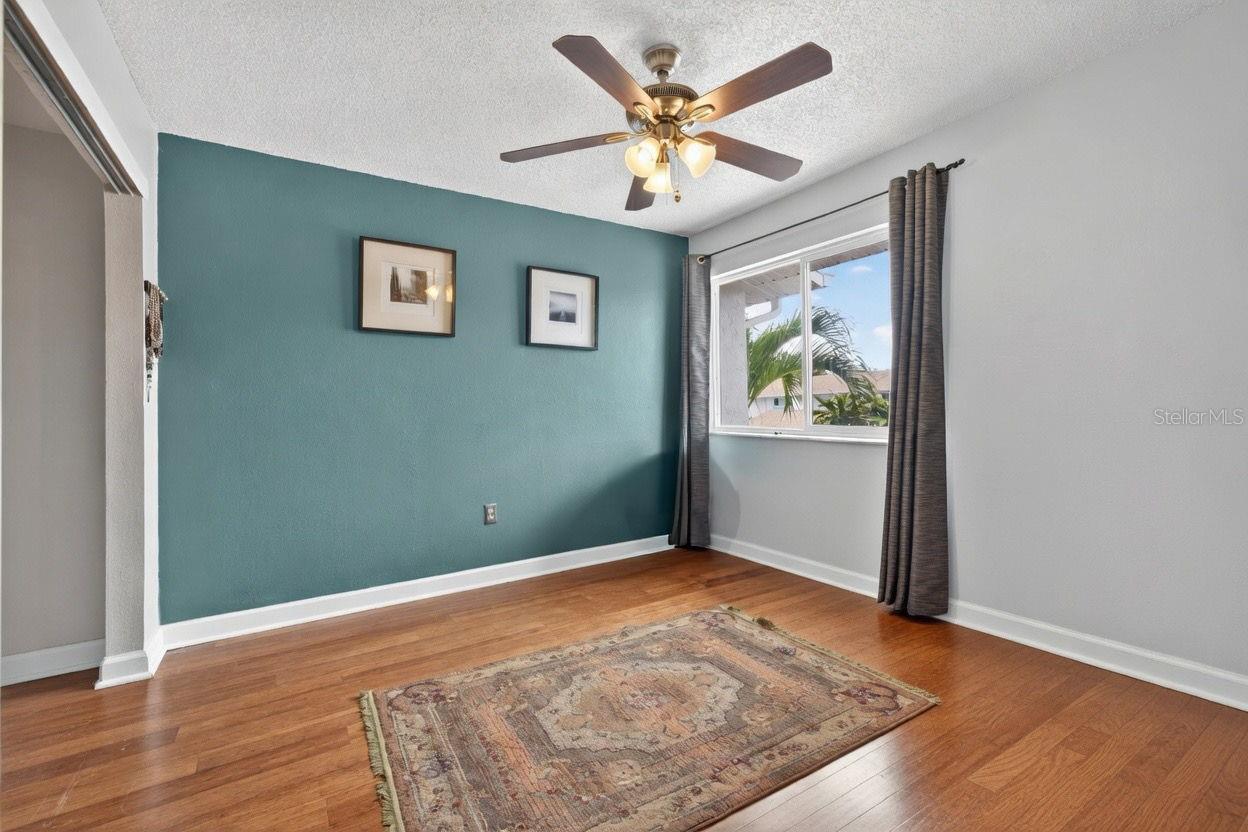 6537 CAPE HATTERAS WAY NE #1, ST PETERSBURG, FL, 33702