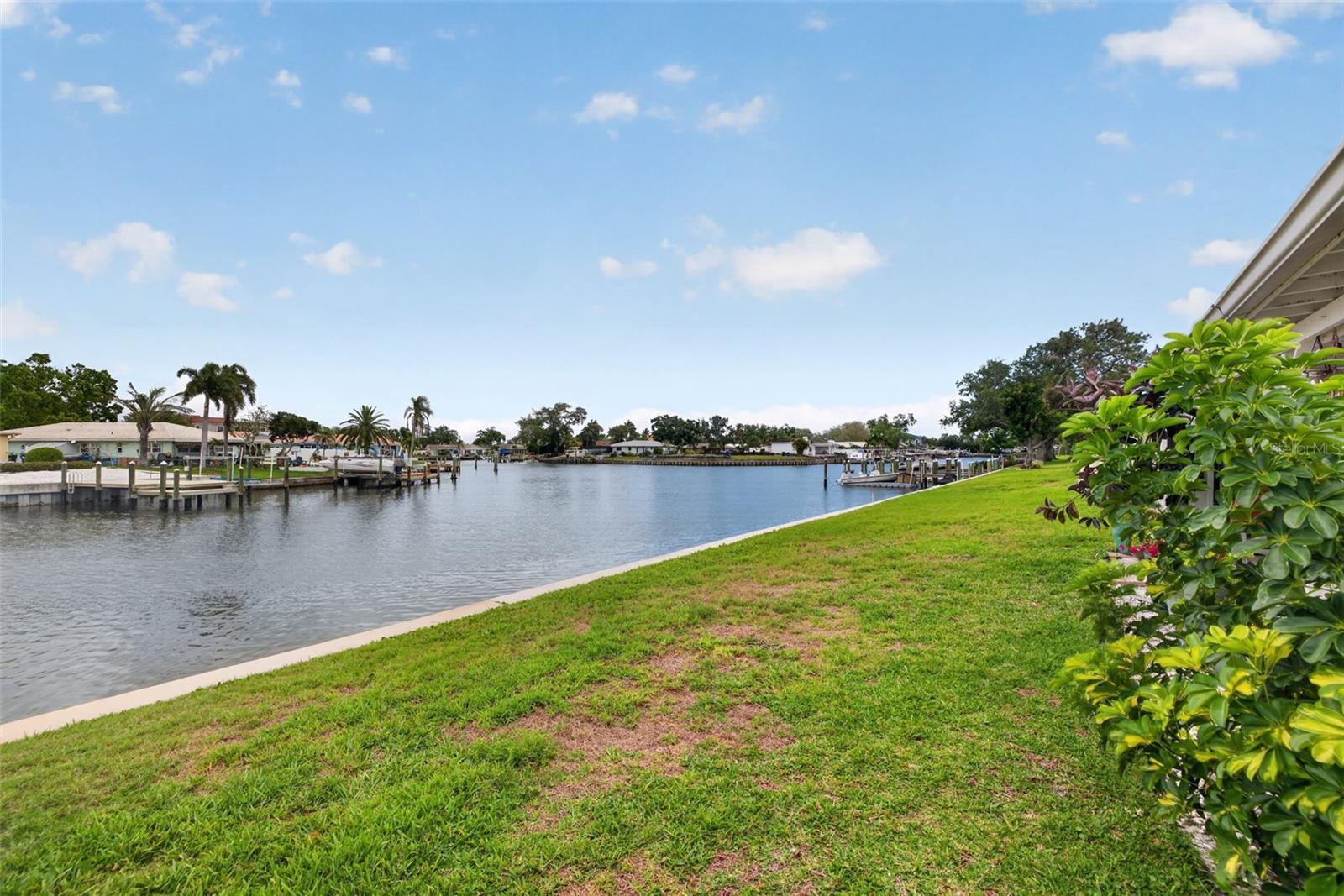 6537 CAPE HATTERAS WAY NE #1, ST PETERSBURG, FL, 33702