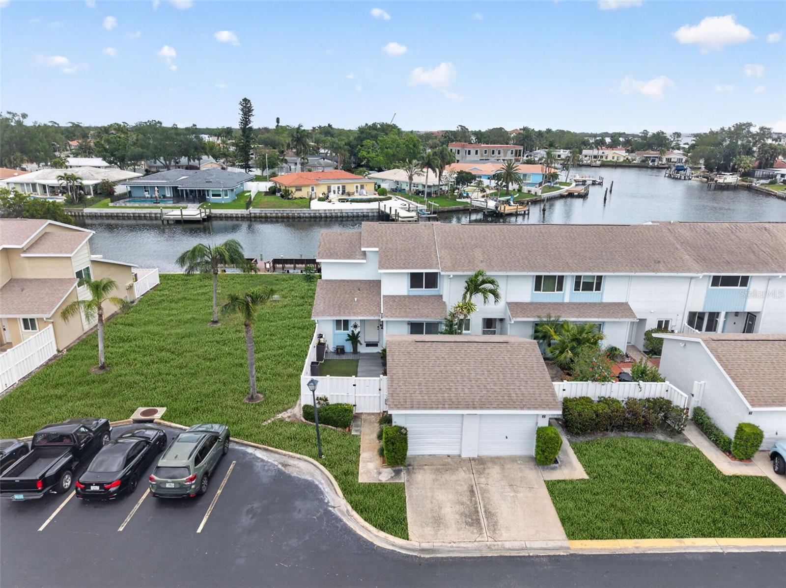 6537 CAPE HATTERAS WAY NE #1, ST PETERSBURG, FL, 33702