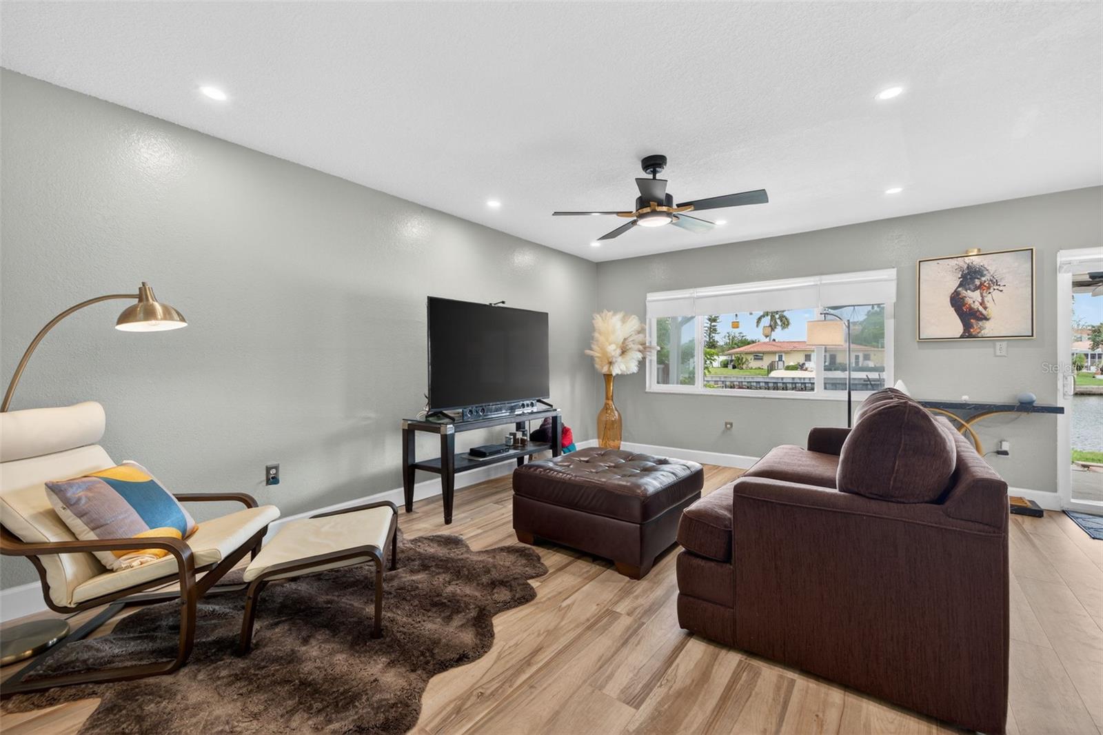 6537 CAPE HATTERAS WAY NE #1, ST PETERSBURG, FL, 33702