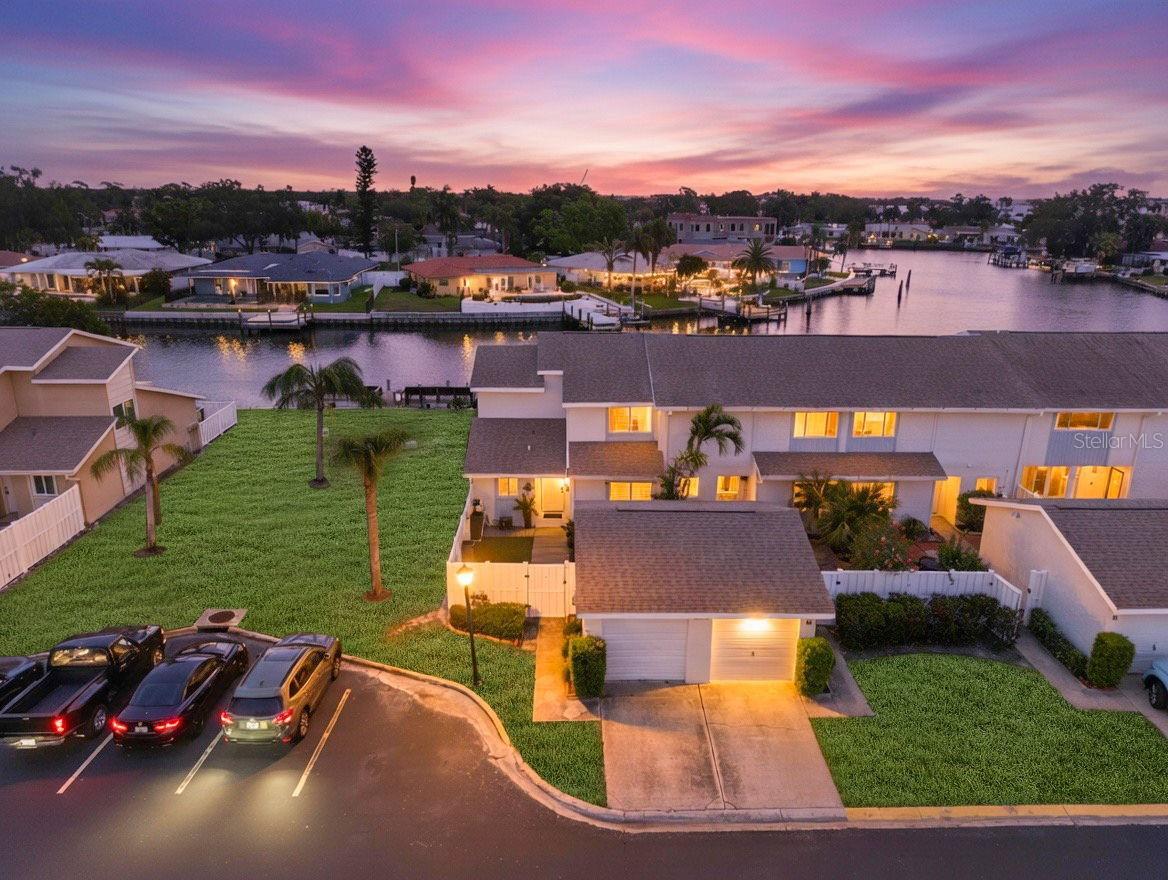 6537 CAPE HATTERAS WAY NE #1, ST PETERSBURG, FL, 33702