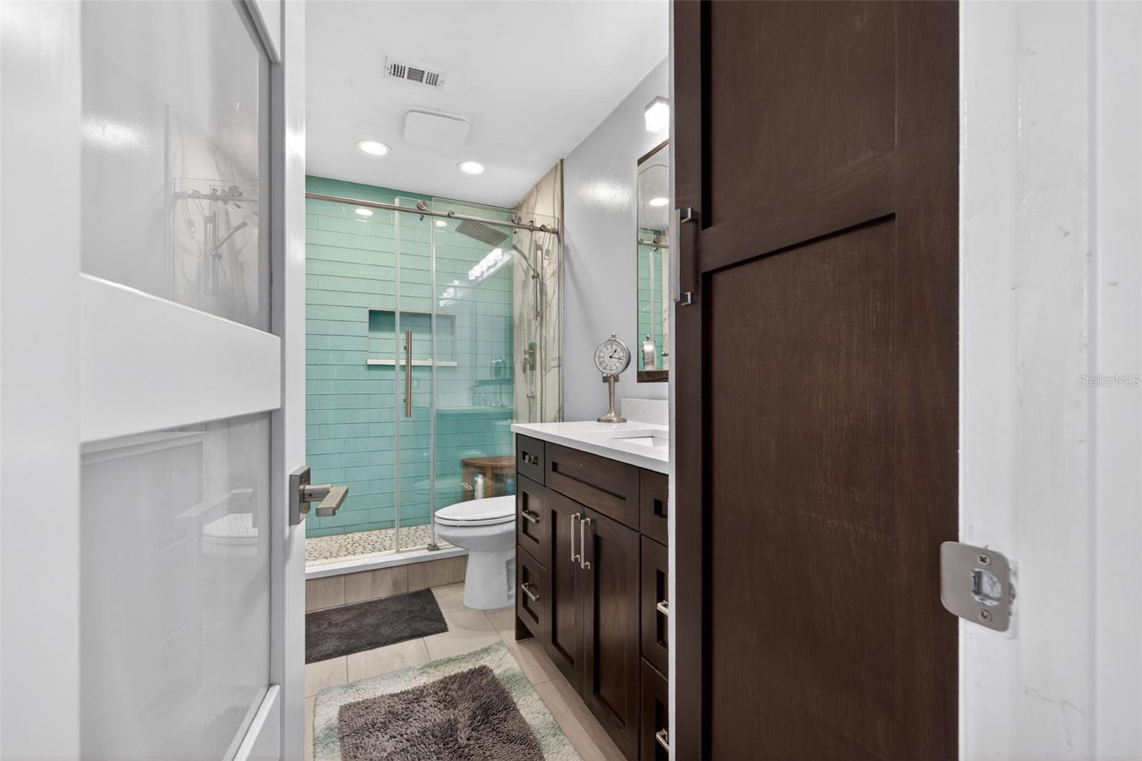 6537 CAPE HATTERAS WAY NE #1, ST PETERSBURG, FL, 33702