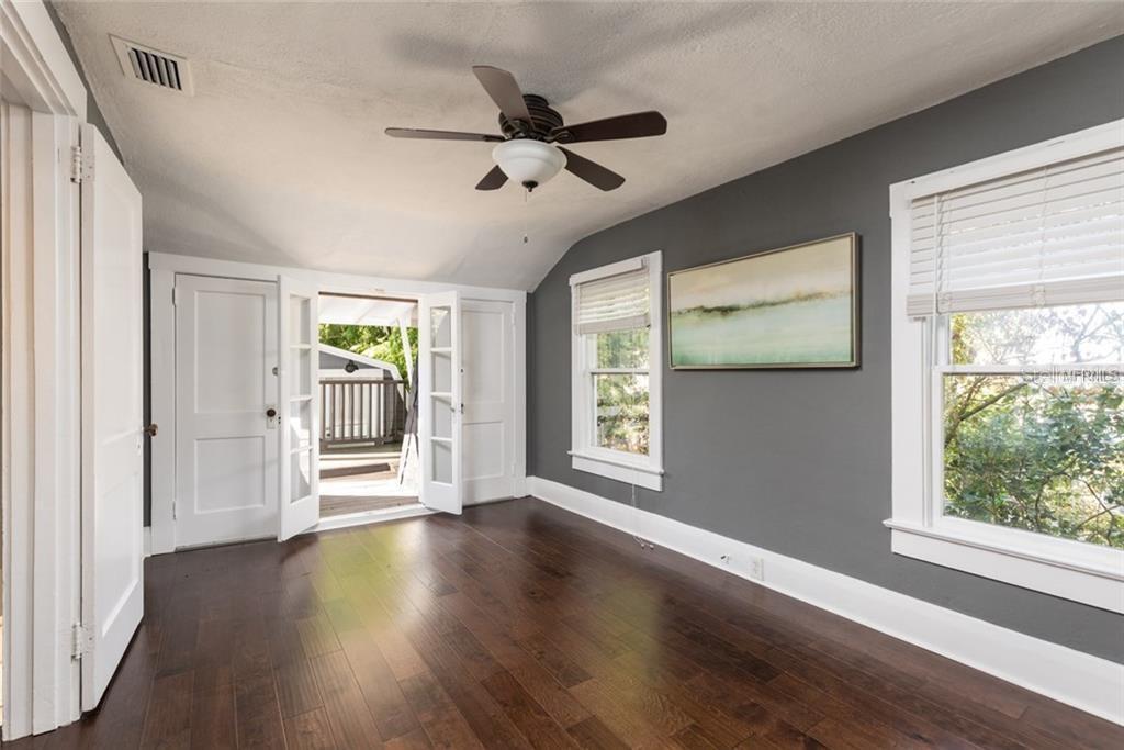 1111 E PATTERSON ST, TAMPA, FL, 33604