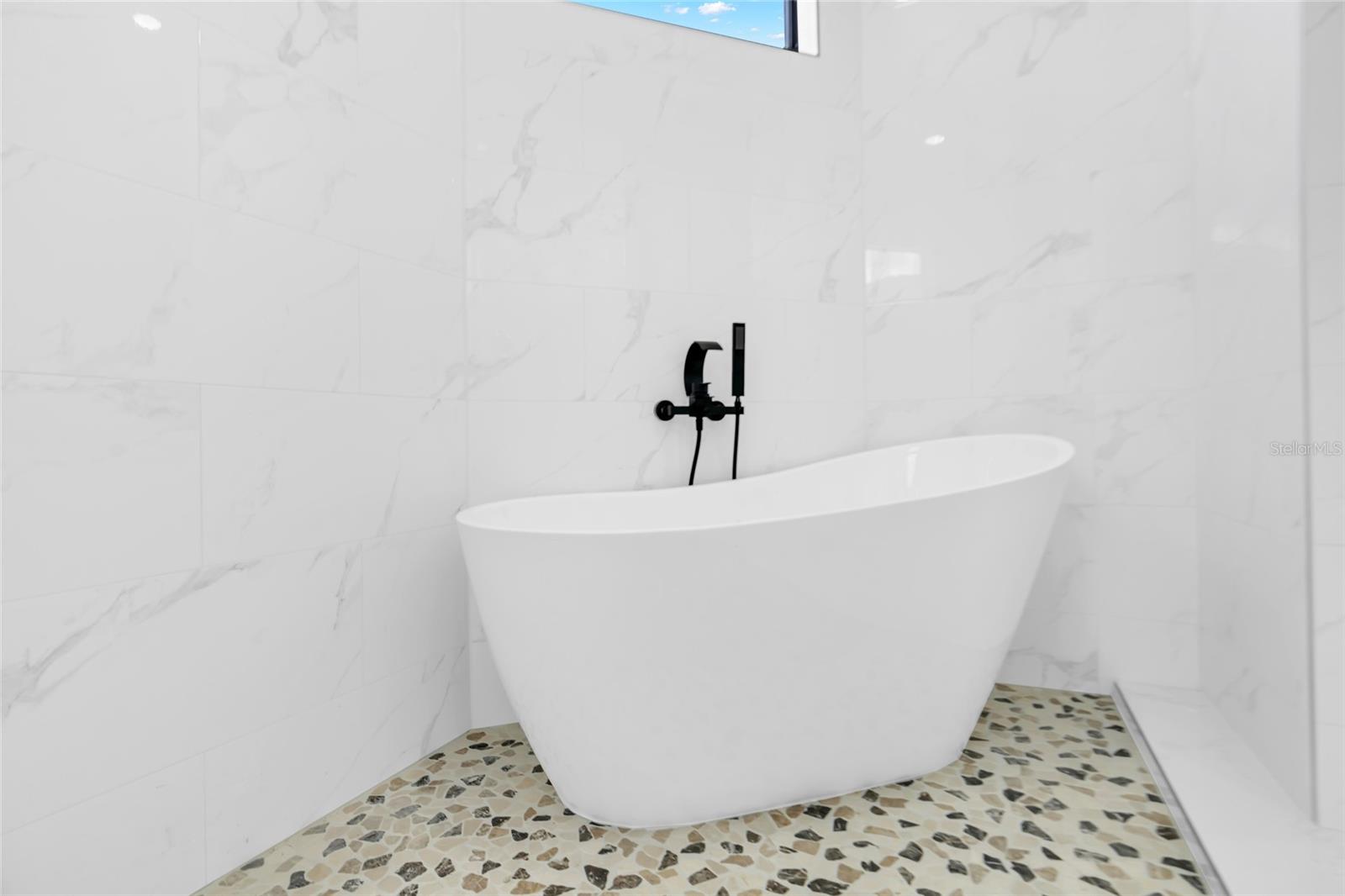 2915 23RD ST SW, LEHIGH ACRES, FL, 33976