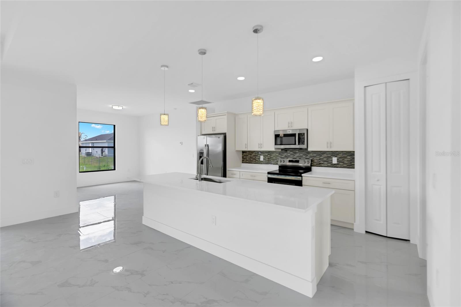 2915 23RD ST SW, LEHIGH ACRES, FL, 33976