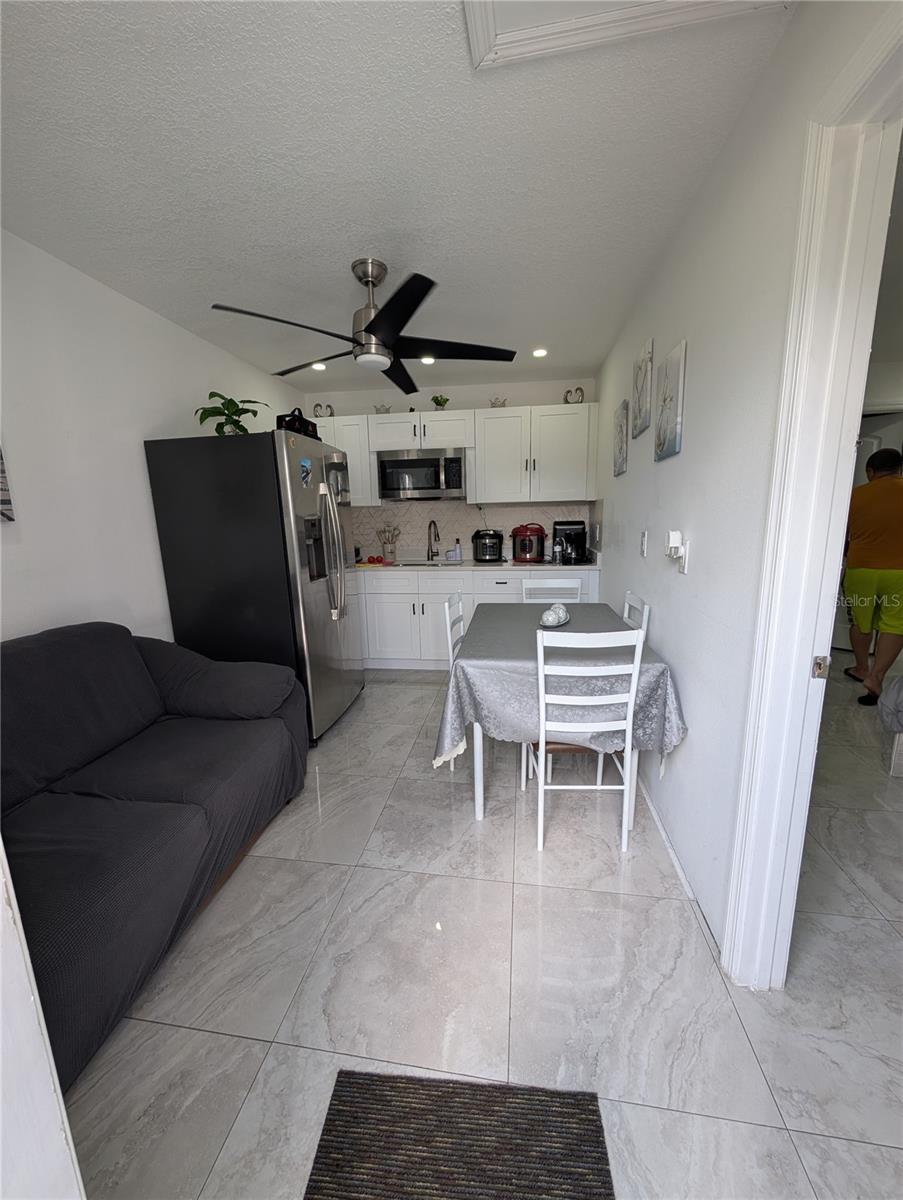 911 BEAR LAKE RD, APOPKA, FL, 32703