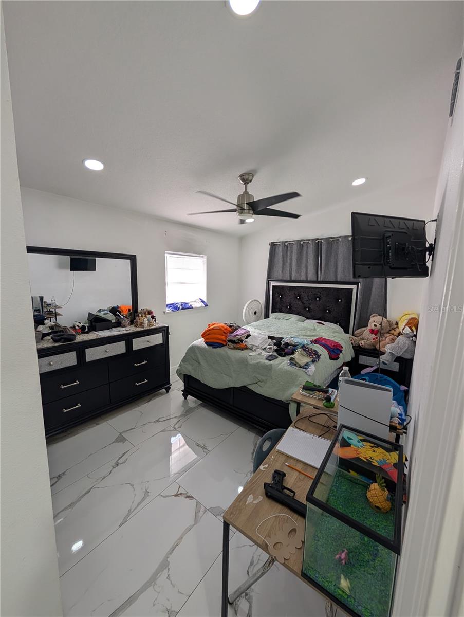 911 BEAR LAKE RD, APOPKA, FL, 32703