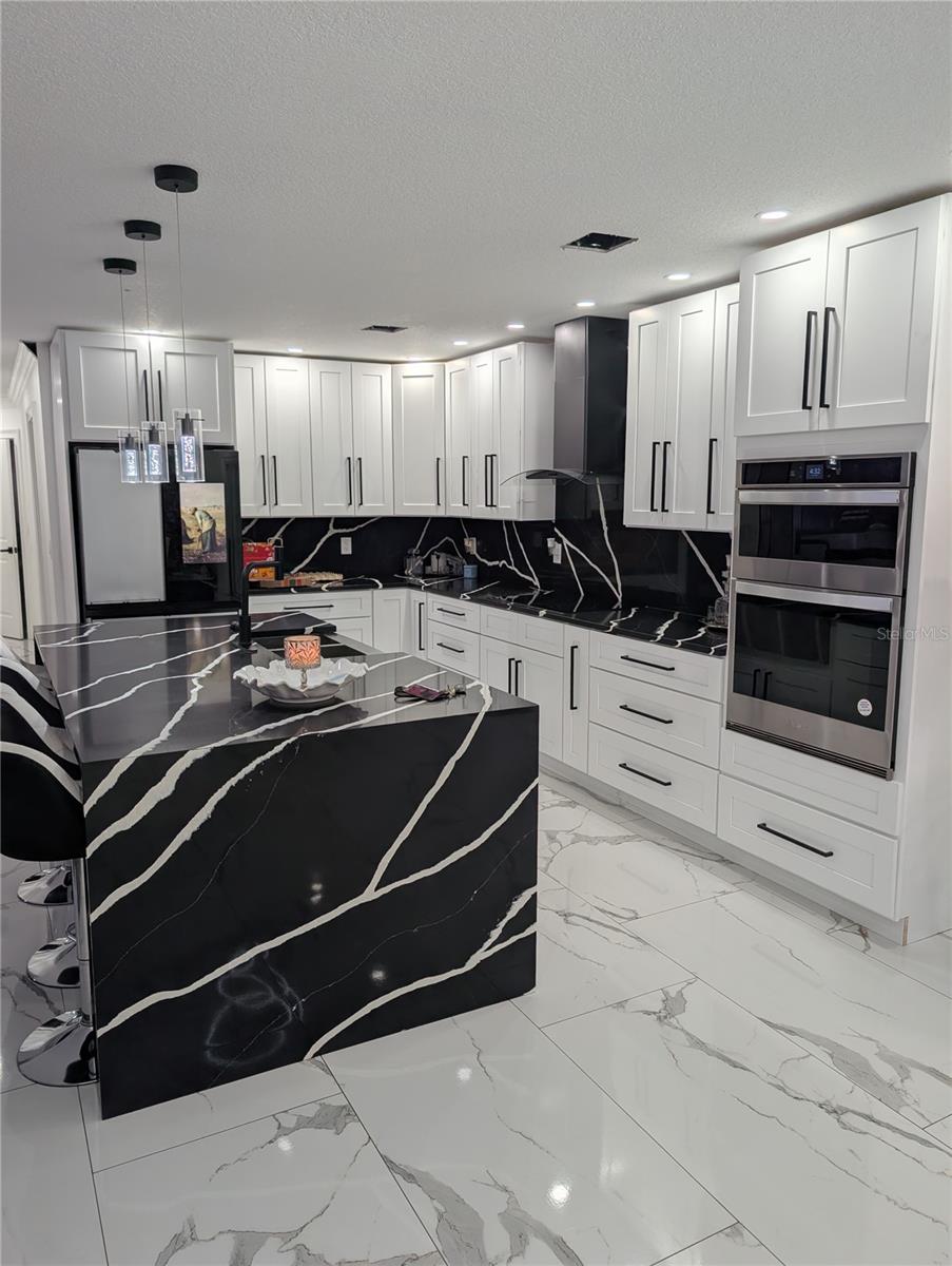 911 BEAR LAKE RD, APOPKA, FL, 32703