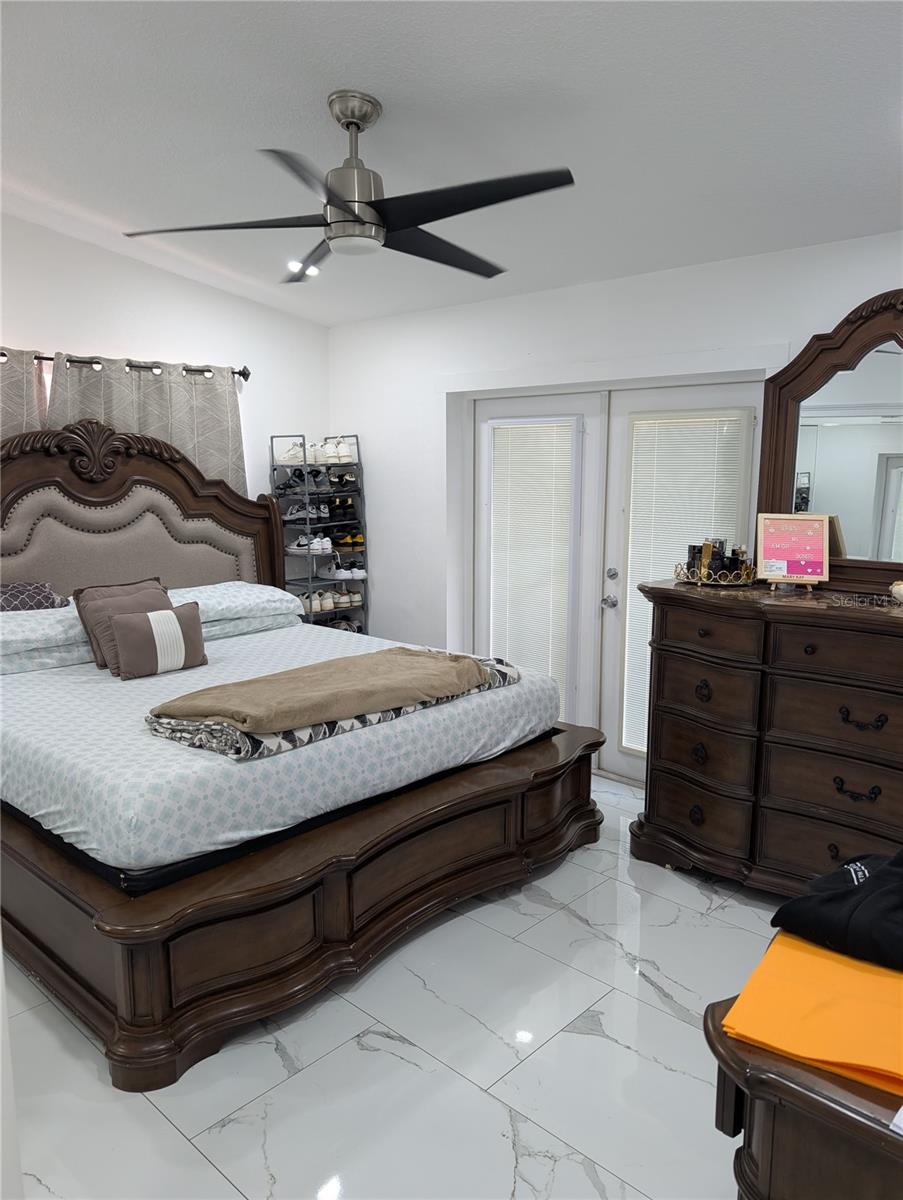 911 BEAR LAKE RD, APOPKA, FL, 32703