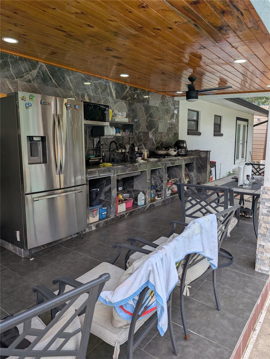 911 BEAR LAKE RD, APOPKA, FL, 32703