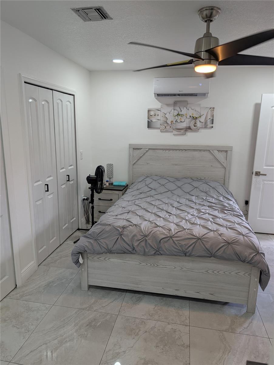 911 BEAR LAKE RD, APOPKA, FL, 32703