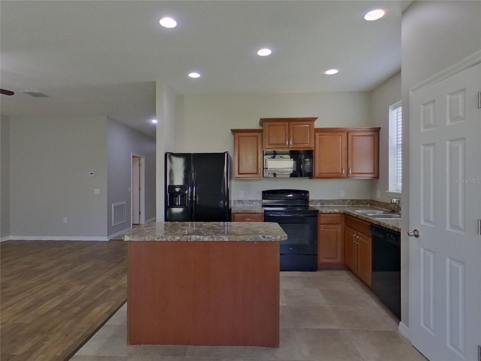 SOUTHERN RIDGE AT ESTATES, GROVELAND, FL, 34736