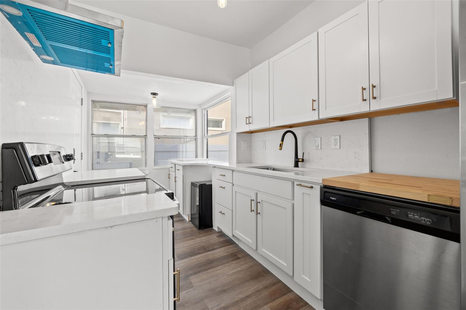 2824 5TH AVE N, ST PETERSBURG, FL, 33713