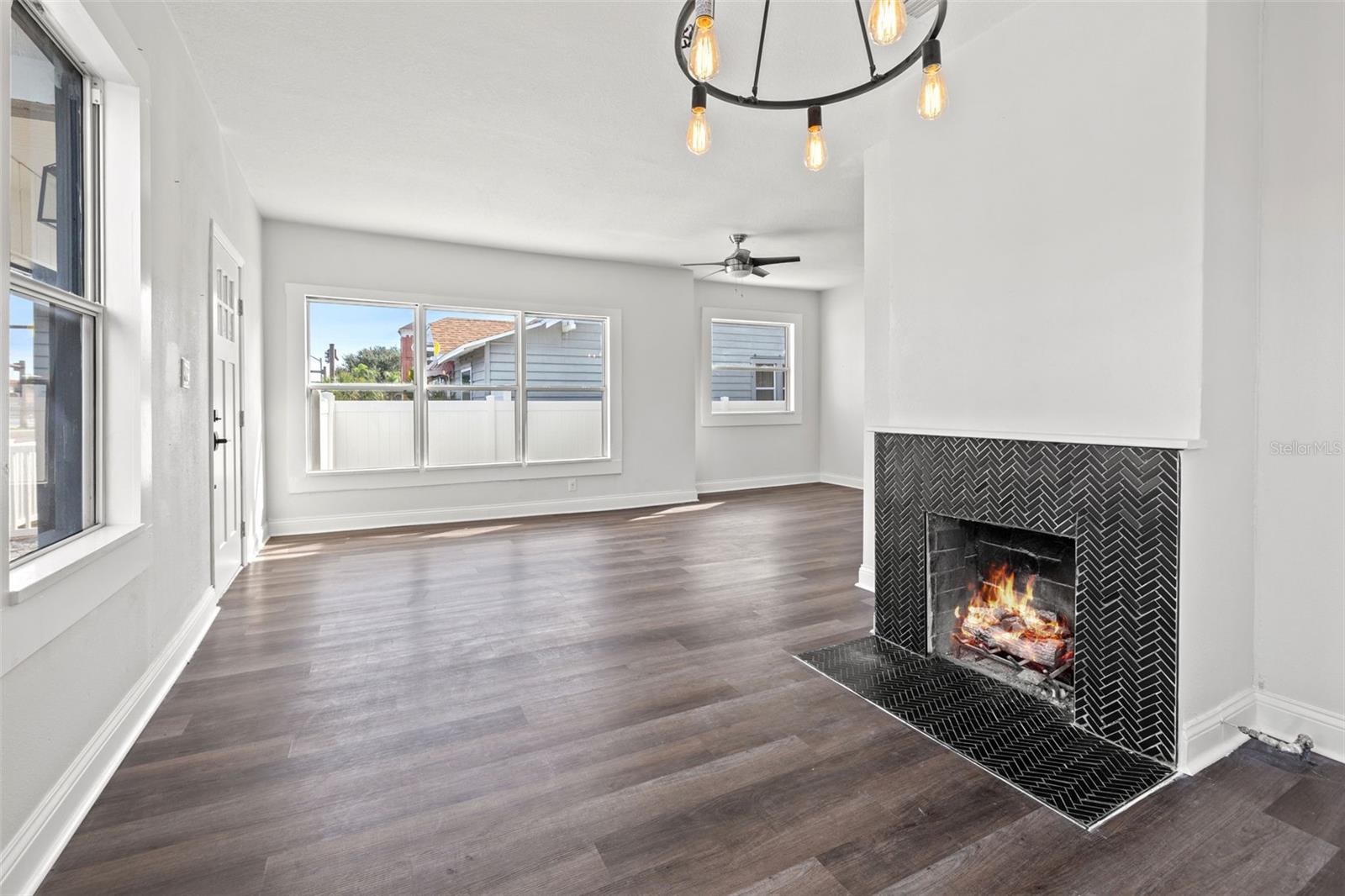 2824 5TH AVE N, ST PETERSBURG, FL, 33713