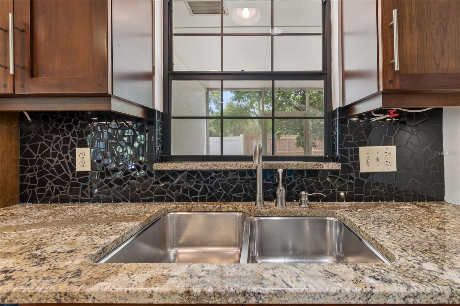 13338 LAKE GEORGE LN, TAMPA, FL, 33618