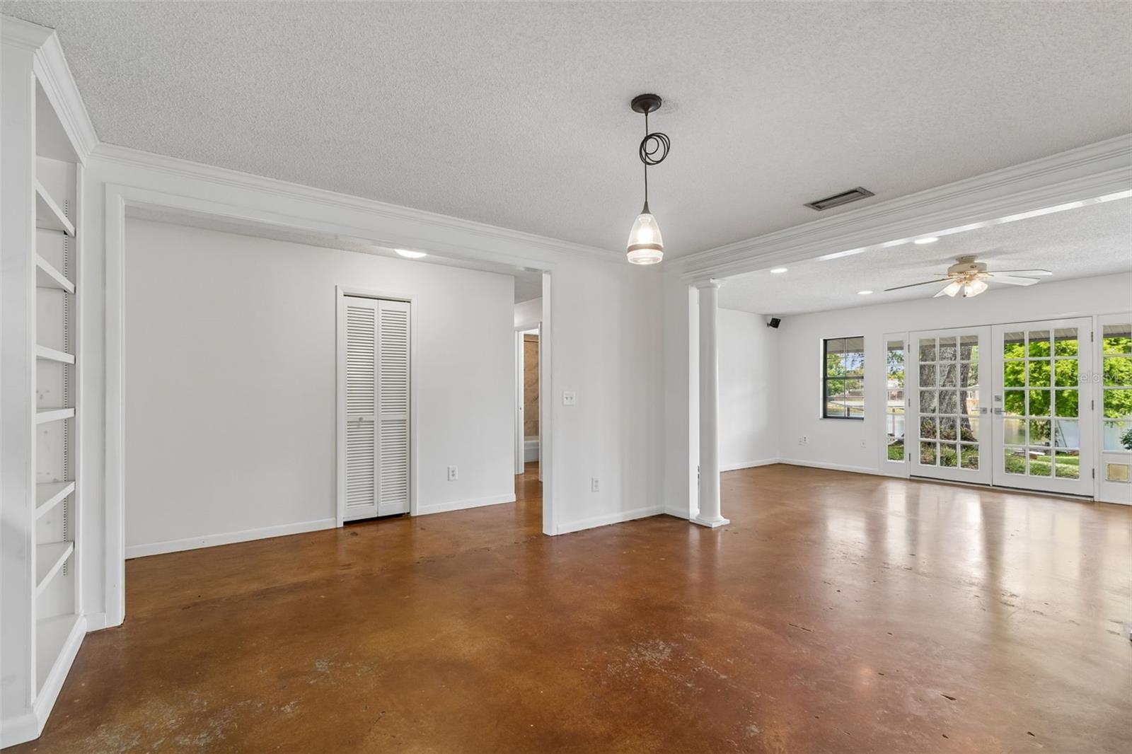 13338 LAKE GEORGE LN, TAMPA, FL, 33618