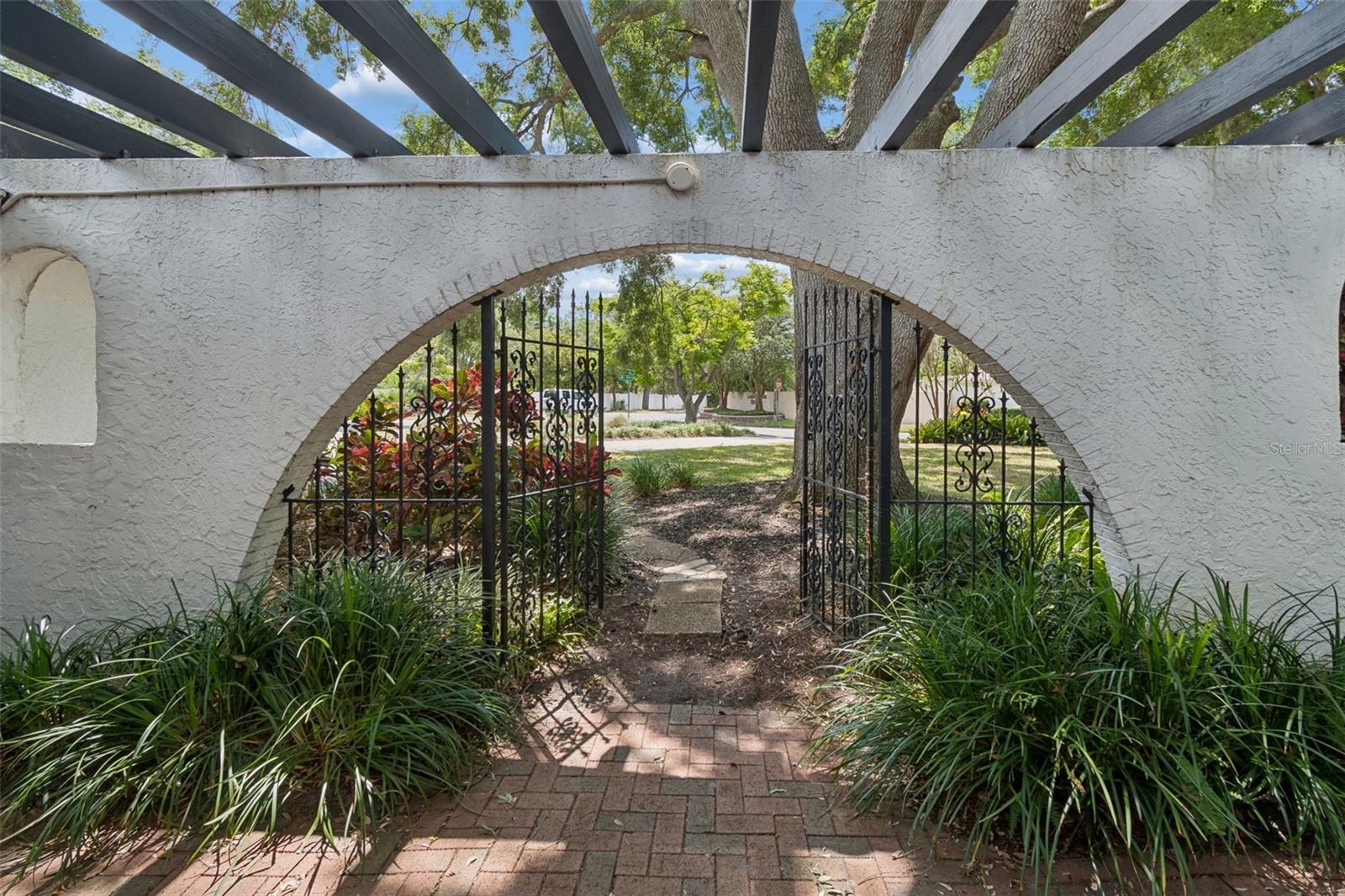 13338 LAKE GEORGE LN, TAMPA, FL, 33618